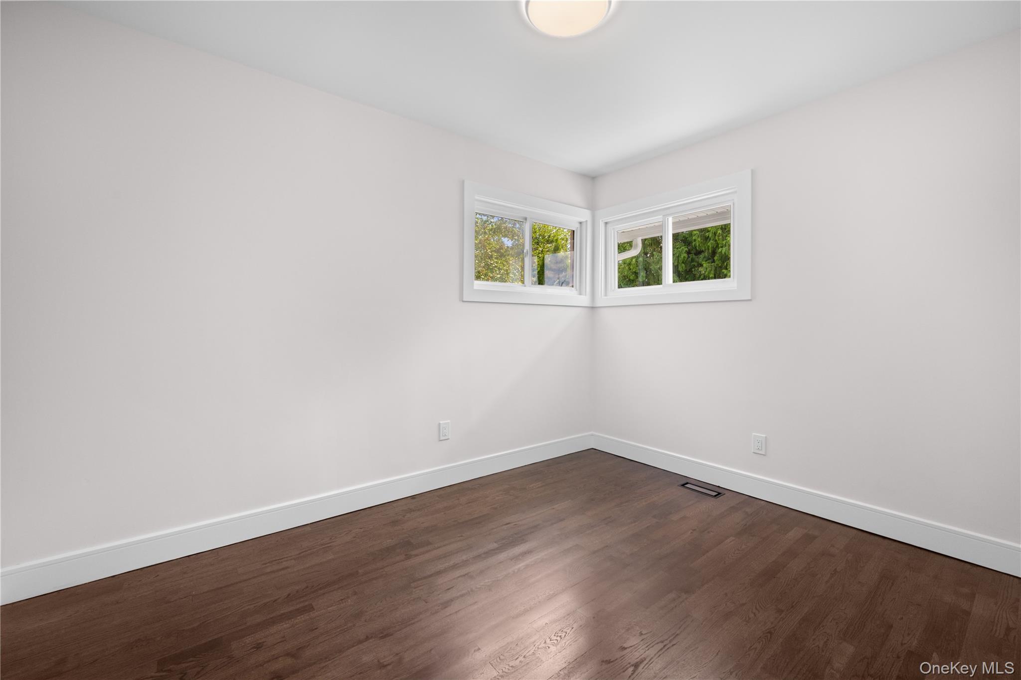126 Lambert Avenue Property Photo 18