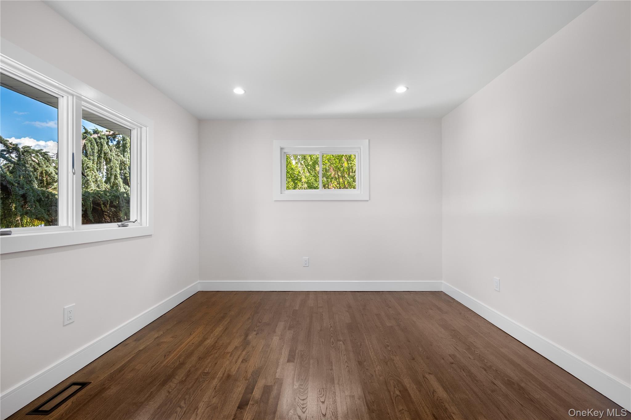 126 Lambert Avenue Property Photo 23