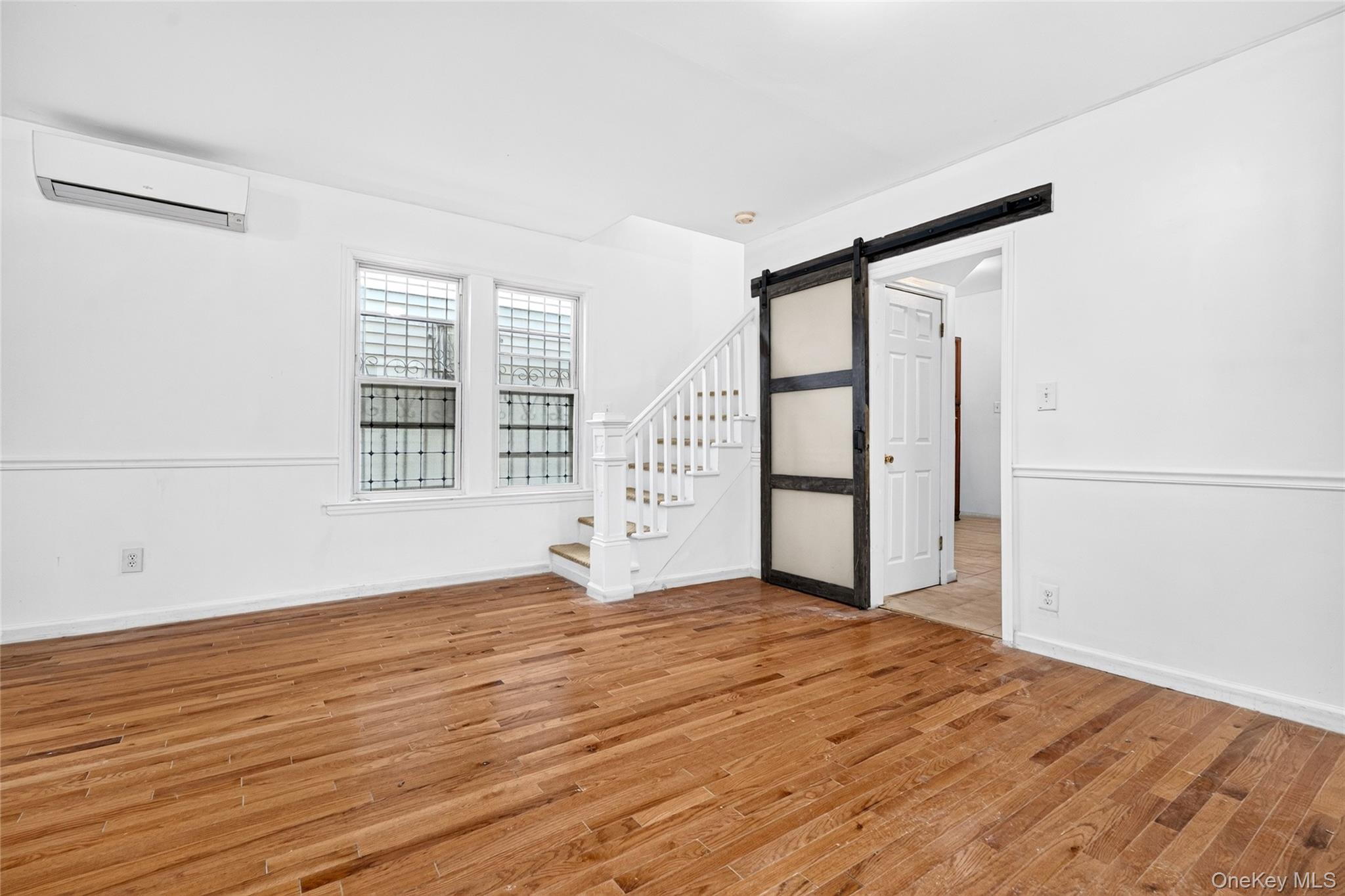 1787 Randall Avenue Property Photo 15