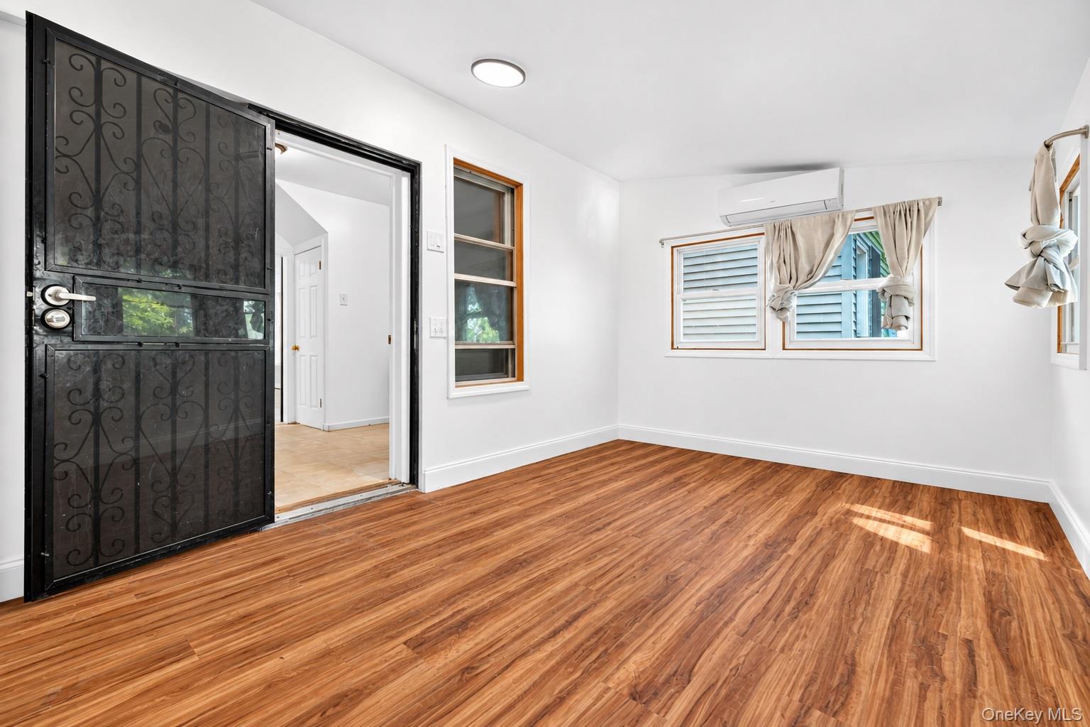 1787 Randall Avenue Property Photo 21