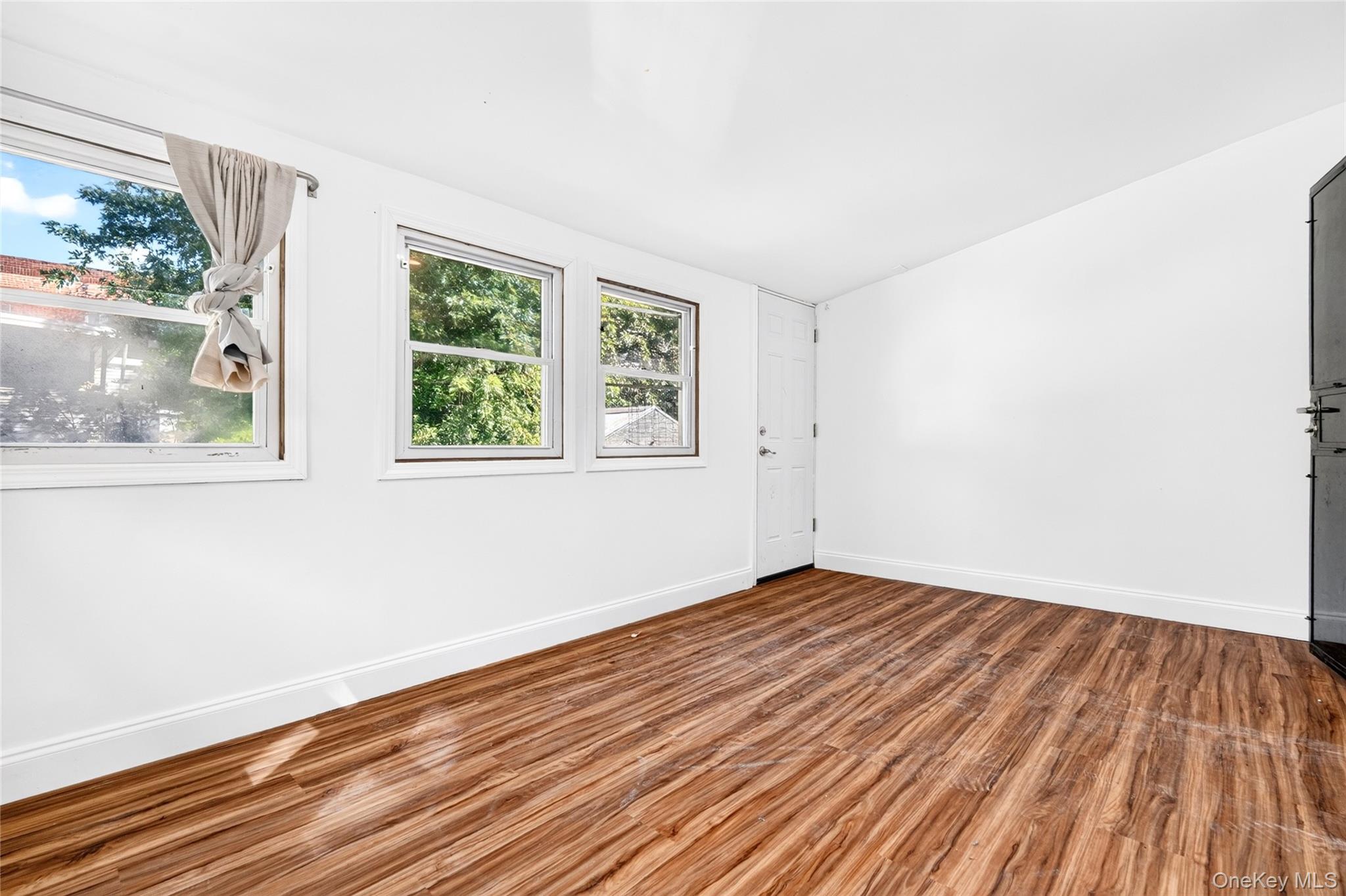1787 Randall Avenue Property Photo 22