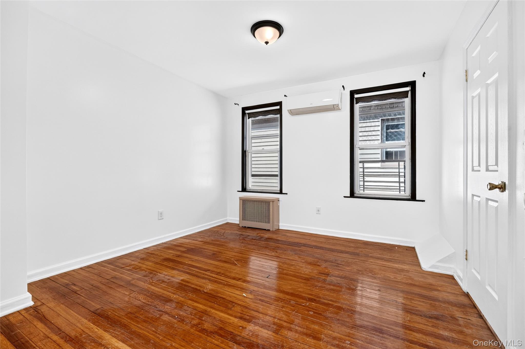 1787 Randall Avenue Property Photo 29