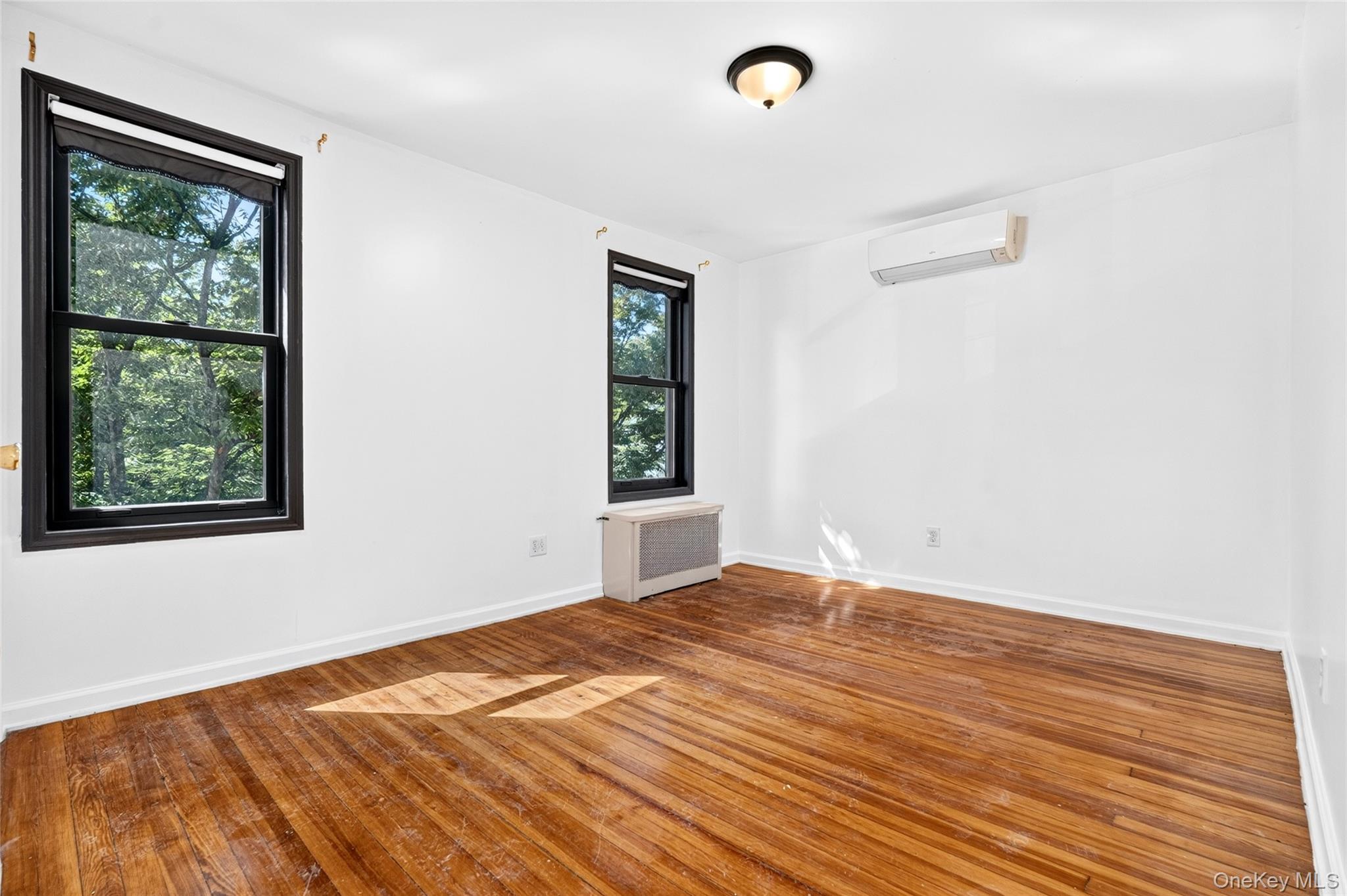 1787 Randall Avenue Property Photo 32