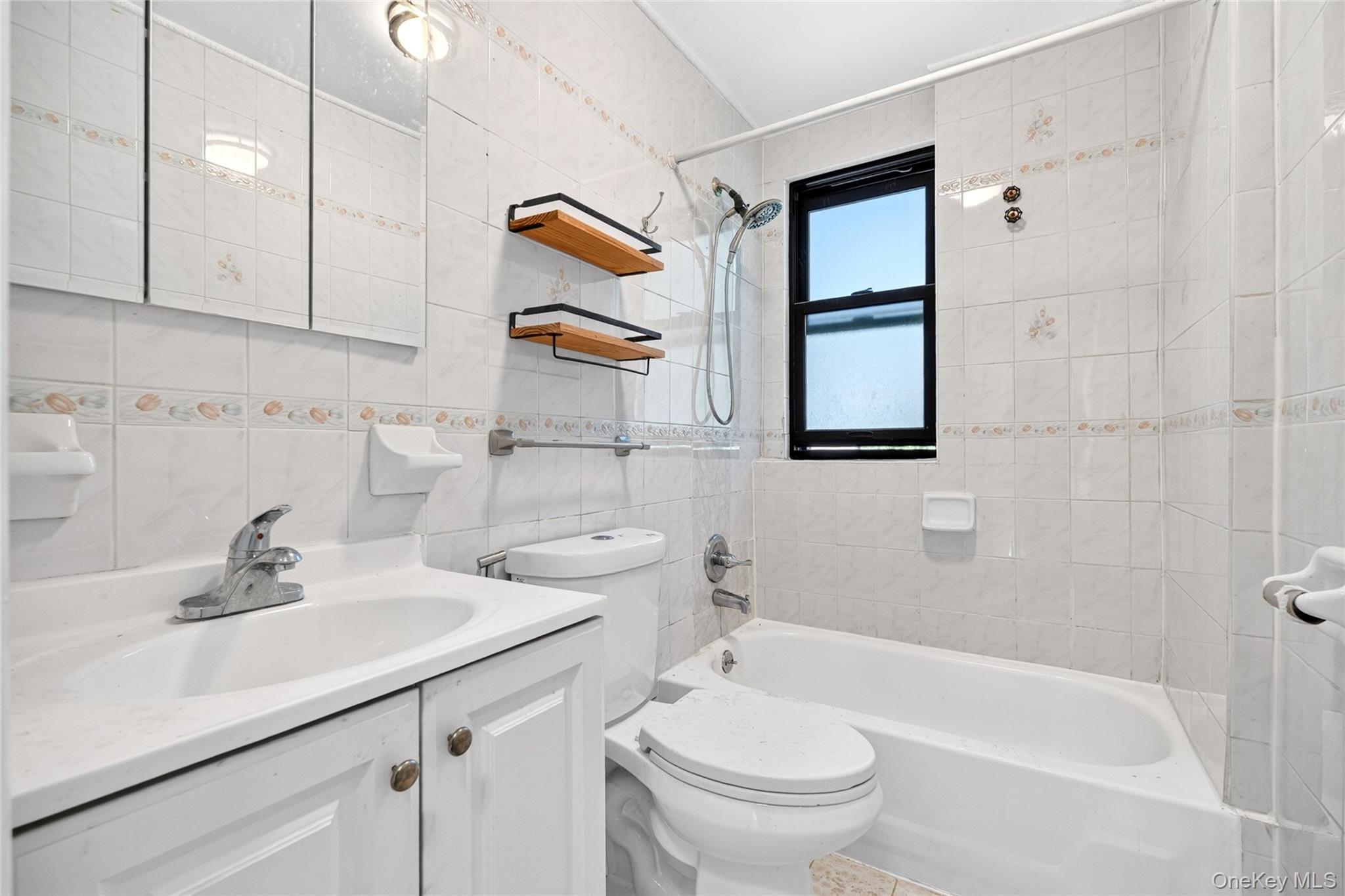 1787 Randall Avenue Property Photo 35