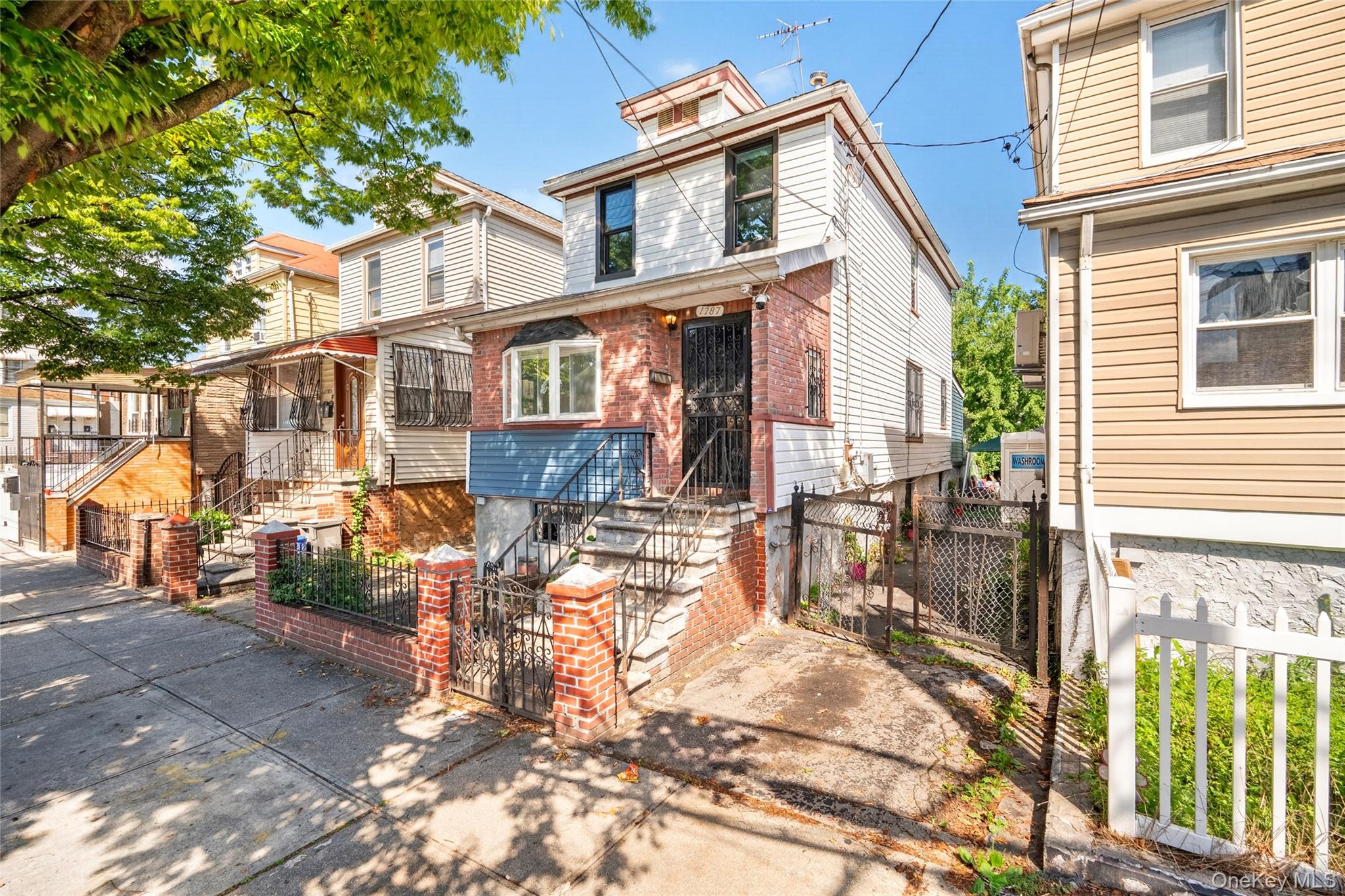 1787 Randall Avenue Property Photo 44