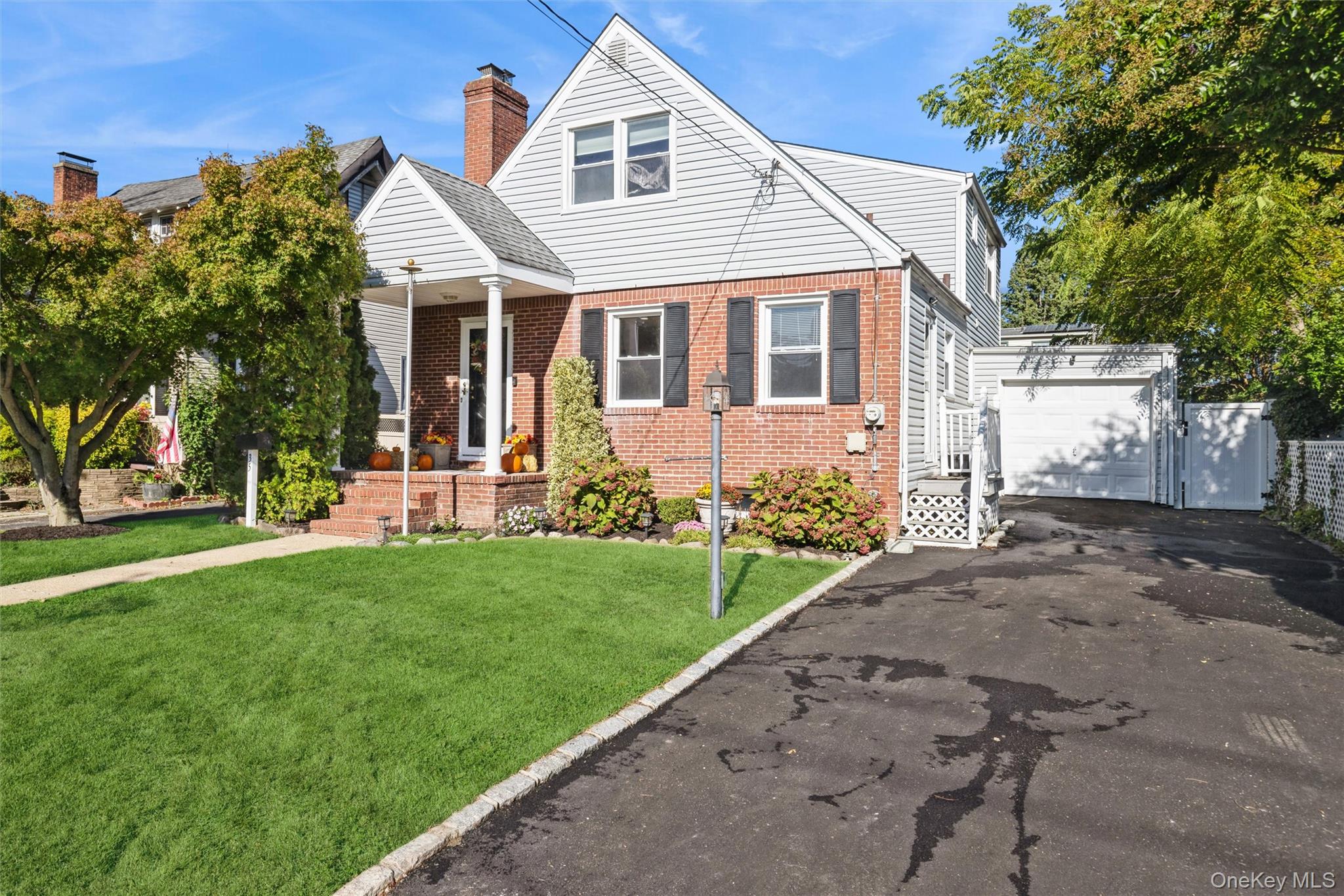 35 Annette Avenue Property Photo 1