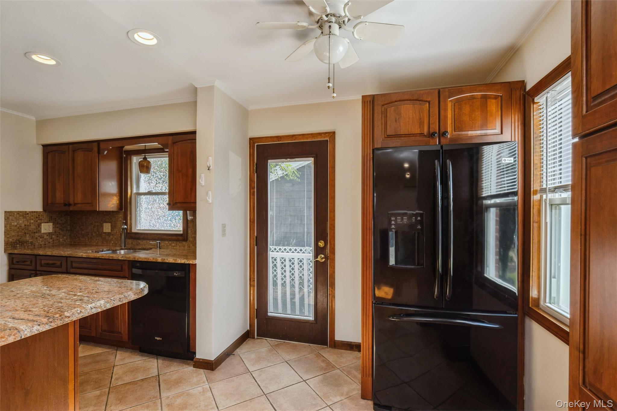 35 Annette Avenue Property Photo 14