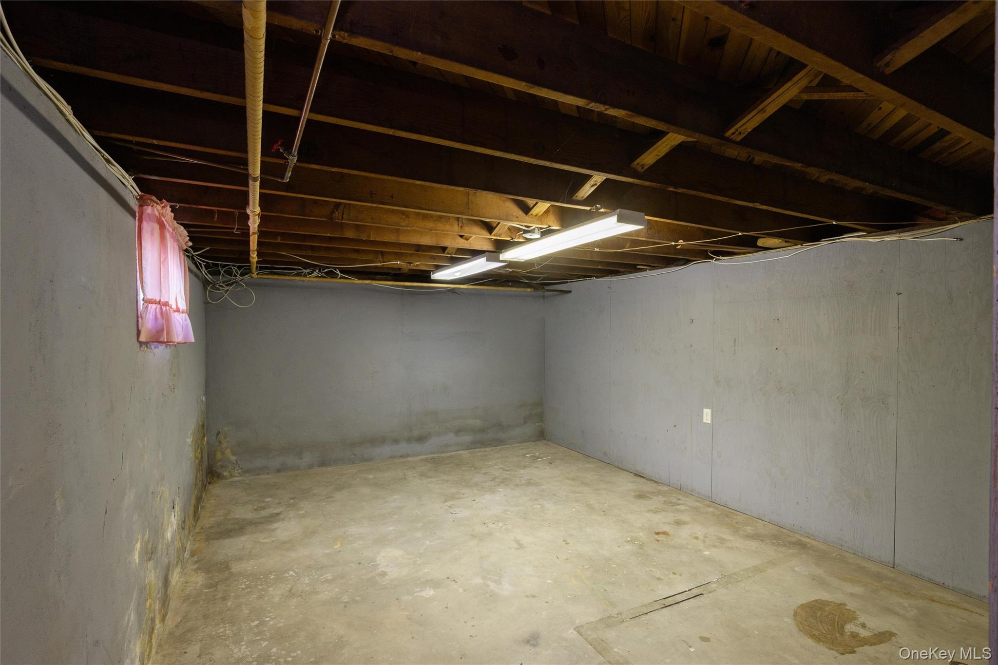 35 Annette Avenue Property Photo 25