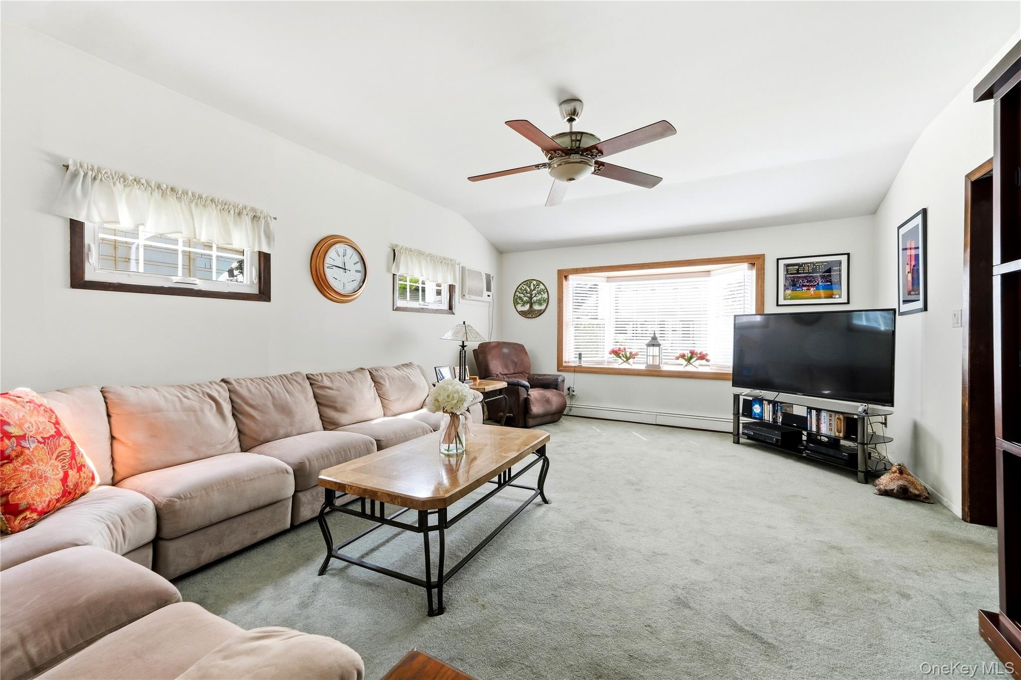 410 Clinton Street Property Photo 14