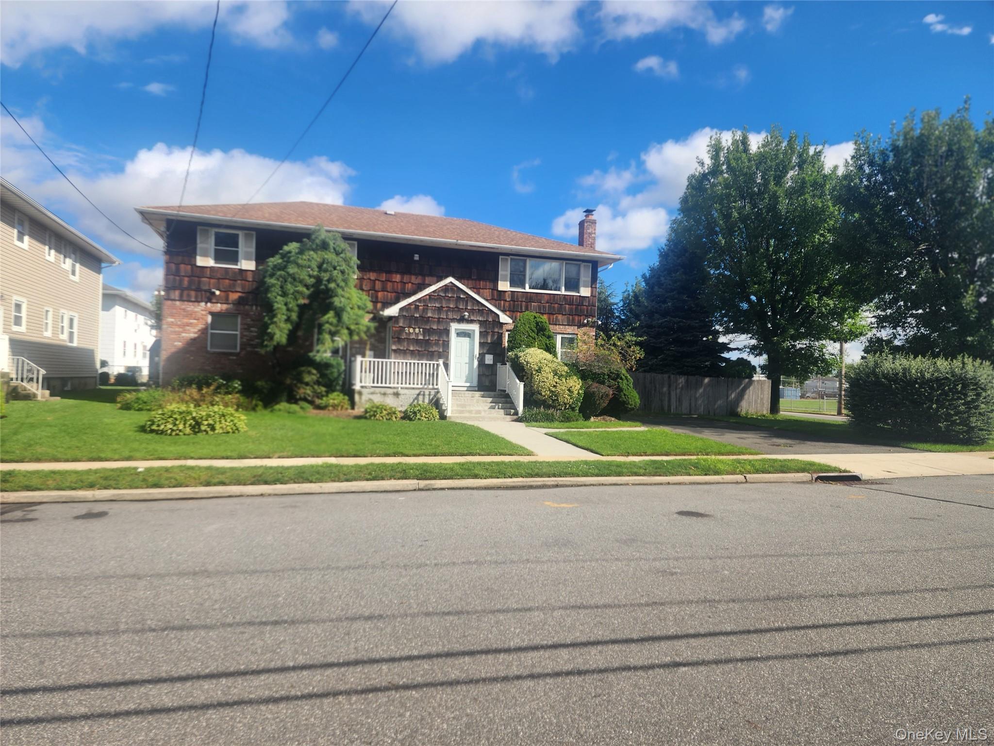 2681 Sheldon Place Property Photo 1