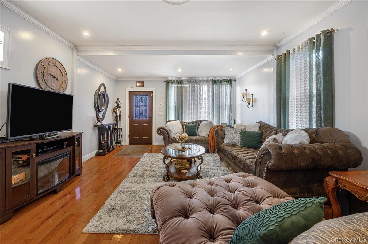 11428 130th Street Property Photo 4