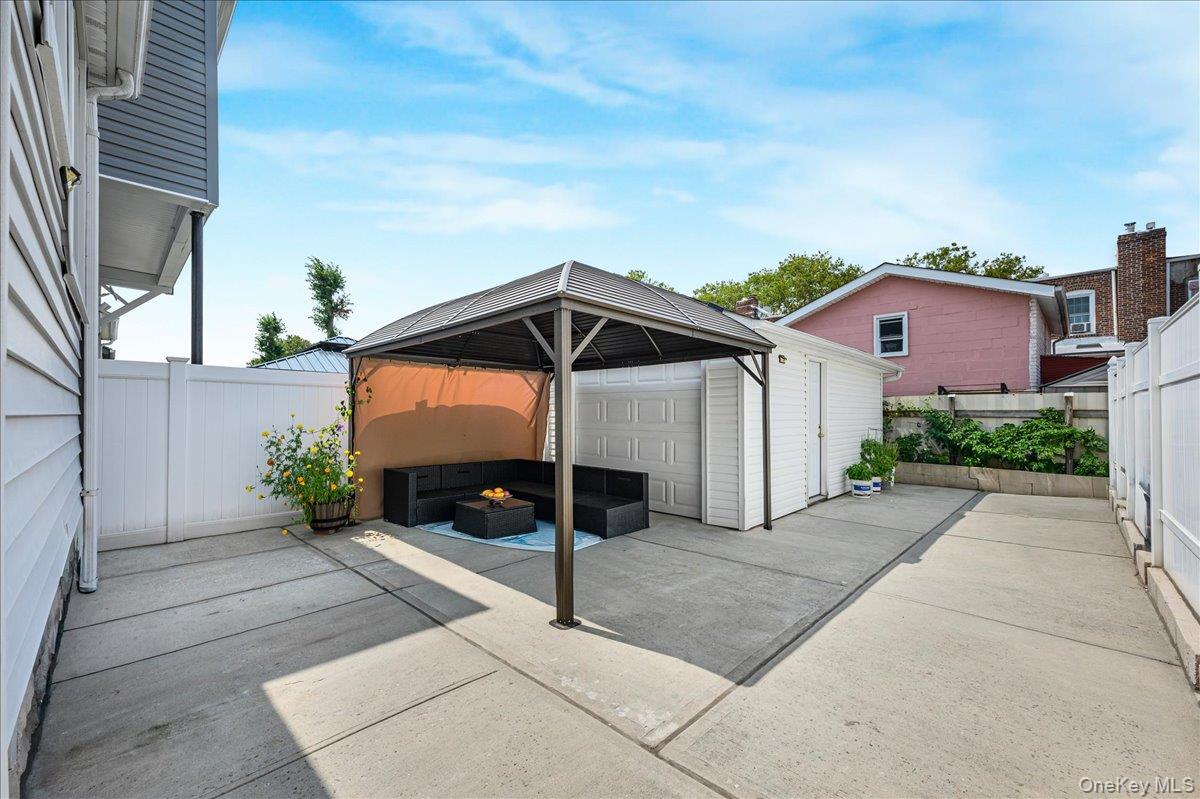 11428 130th Street Property Photo 19
