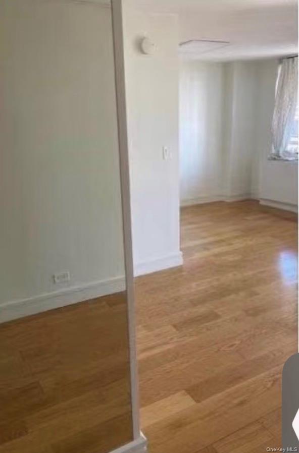 13835 Elder Avenue 10d Property Photo 2