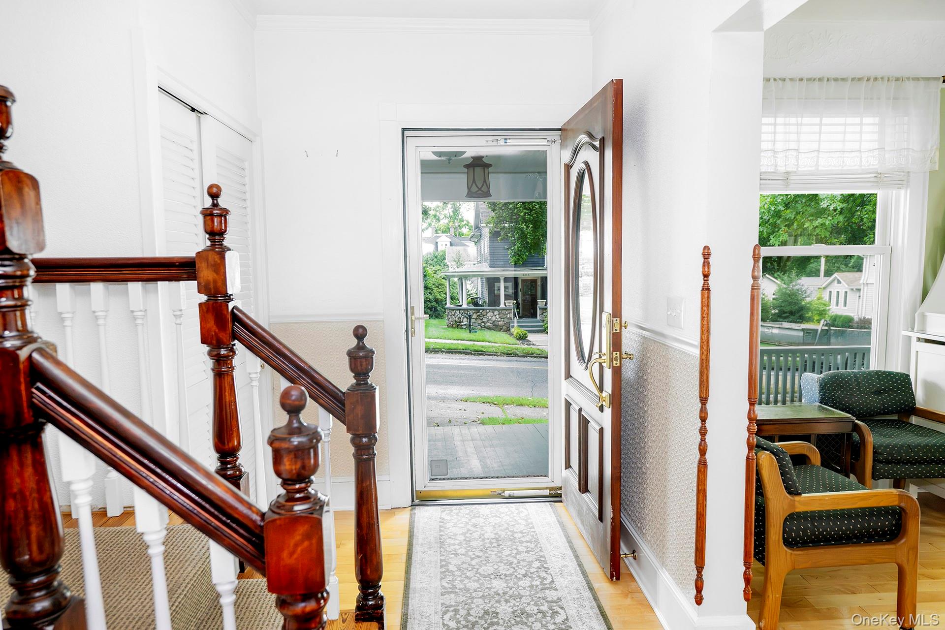 3315 Franklin Avenue Property Photo 8