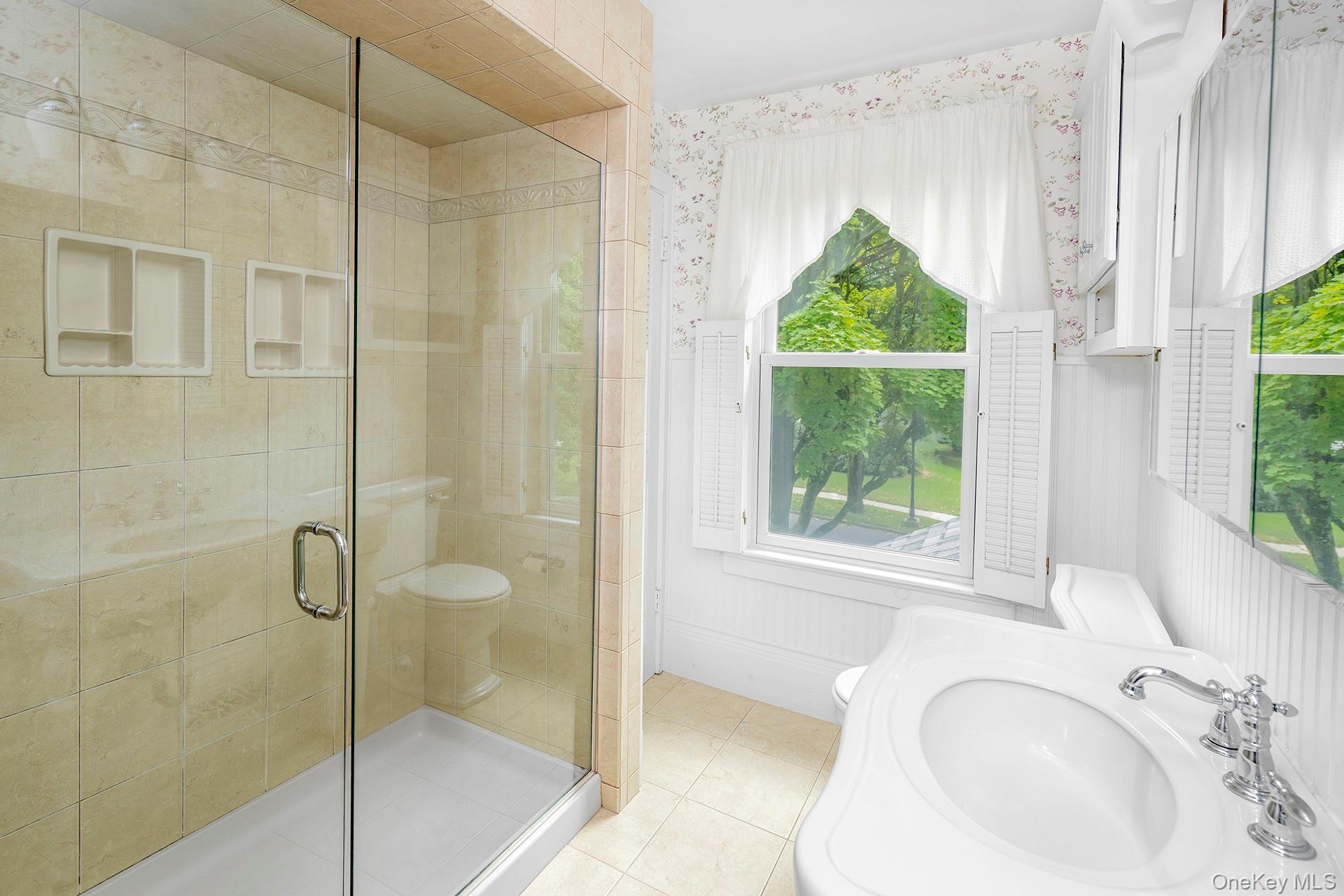 3315 Franklin Avenue Property Photo 26