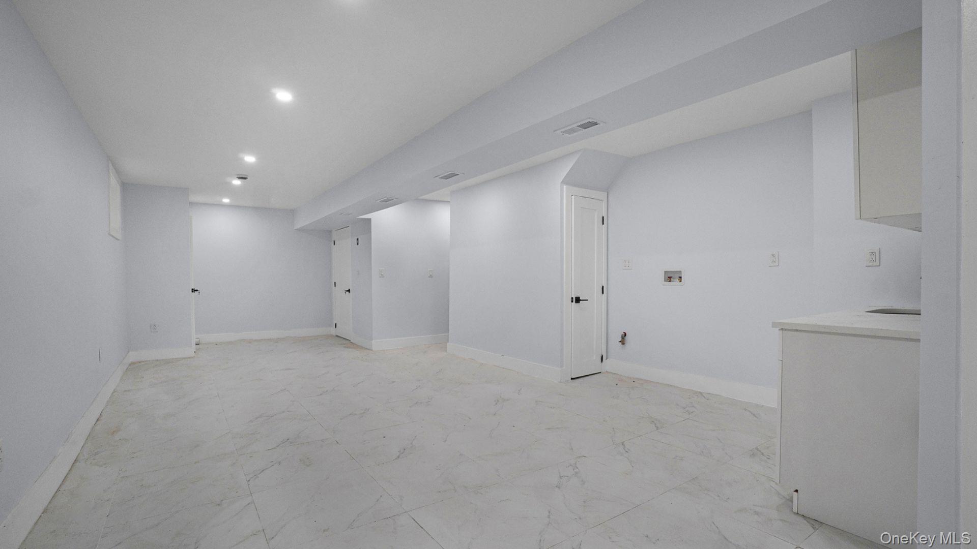 4081 Grace Avenue Property Photo 17