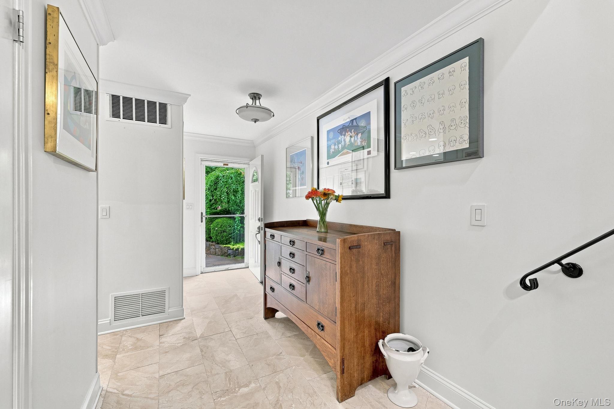 815 Colony Drive Property Photo 2