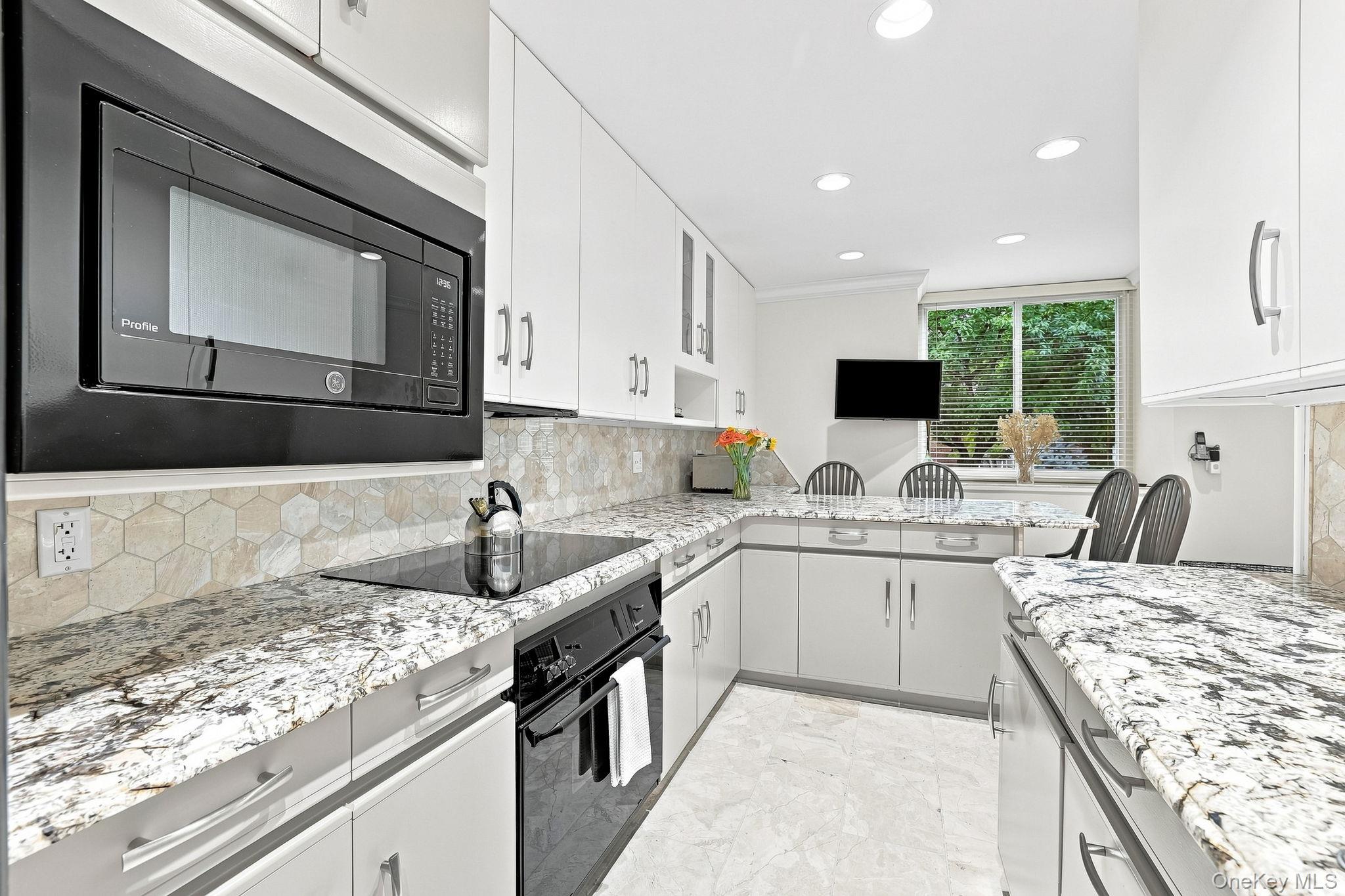 815 Colony Drive Property Photo 4