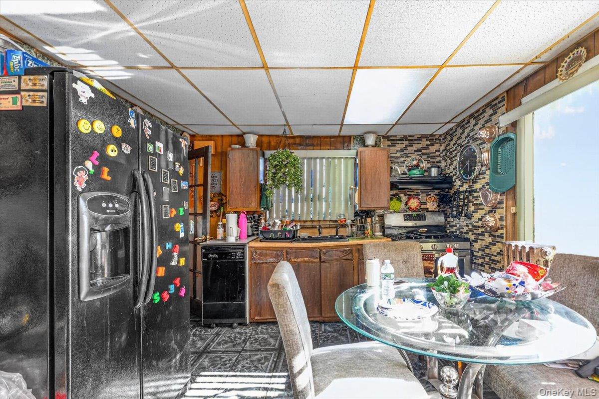 118-29 218th Street Property Photo 9
