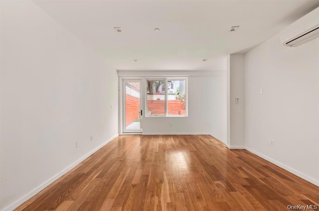 311 Hart Street 1b Property Photo 8