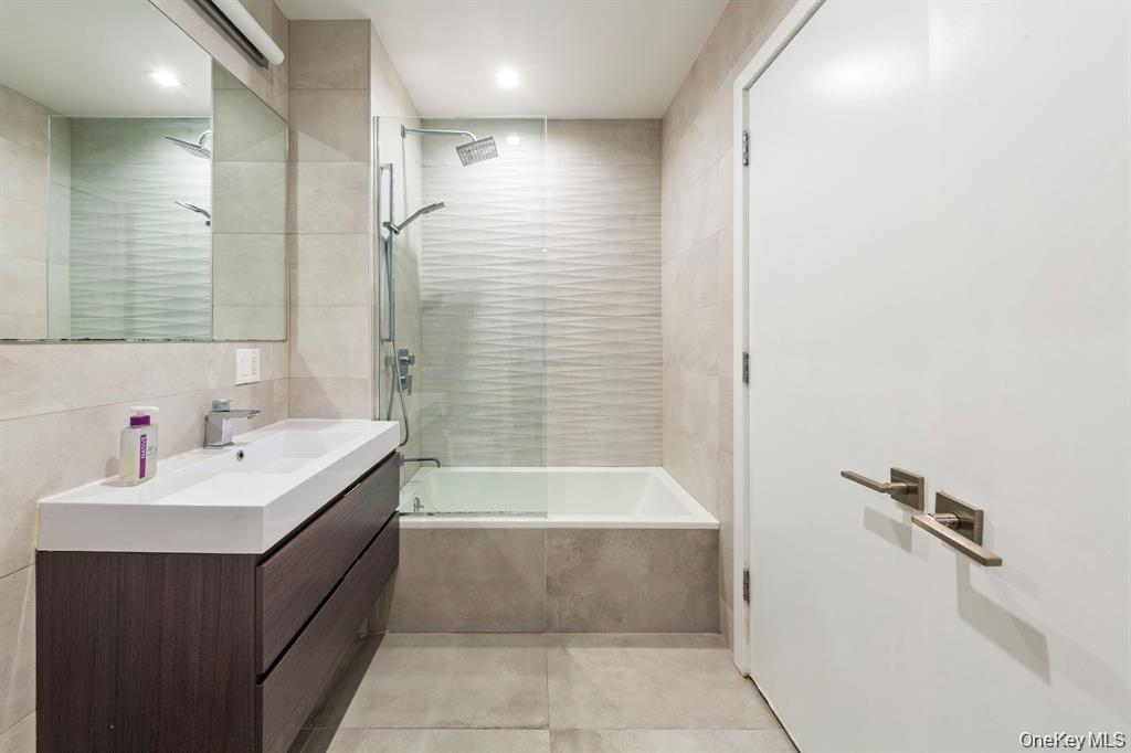 311 Hart Street 1b Property Photo 15