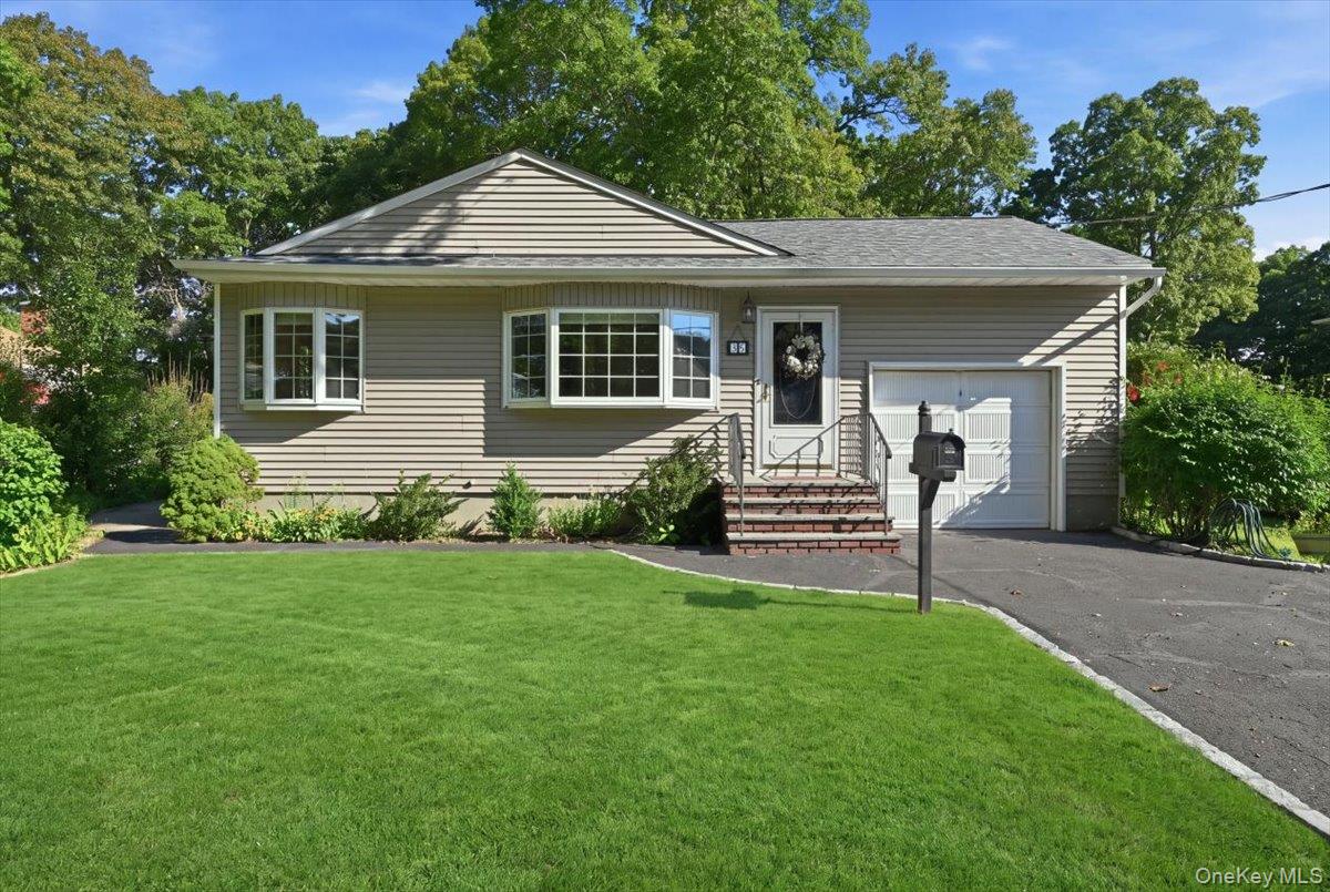 25 W Oakdale Street Property Photo 2