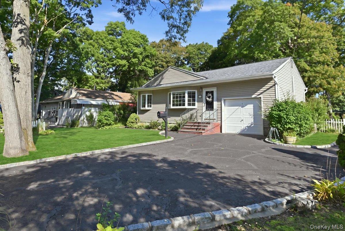 25 W Oakdale Street Property Photo 3
