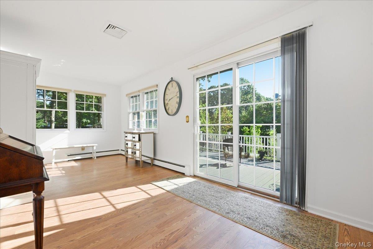 25 W Oakdale Street Property Photo 15