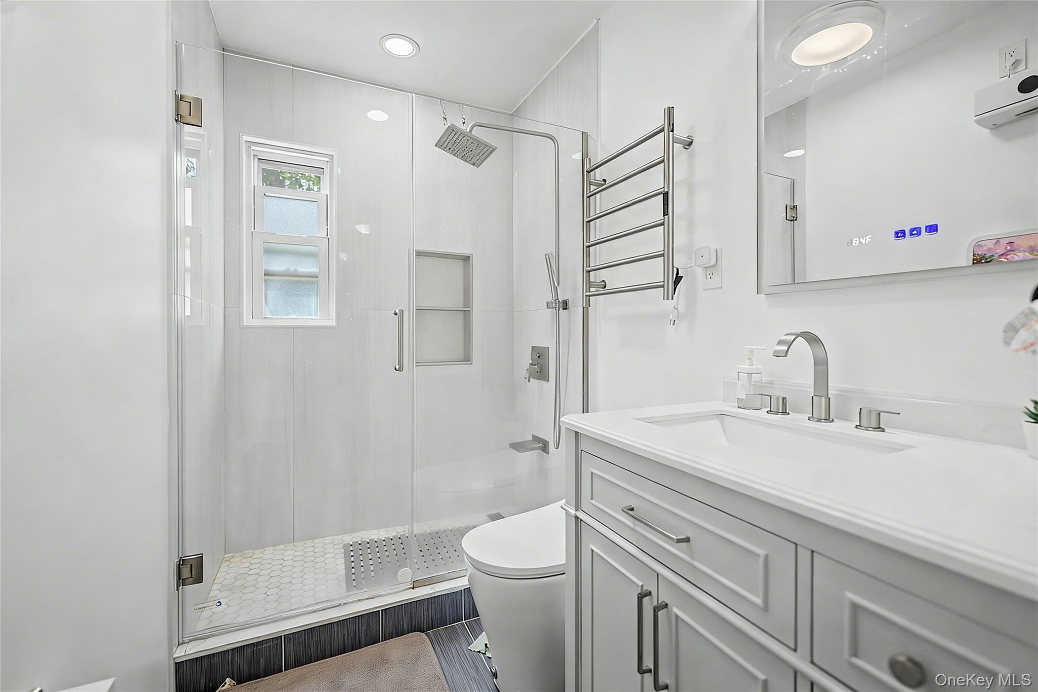 5310 206th Street Property Photo 4