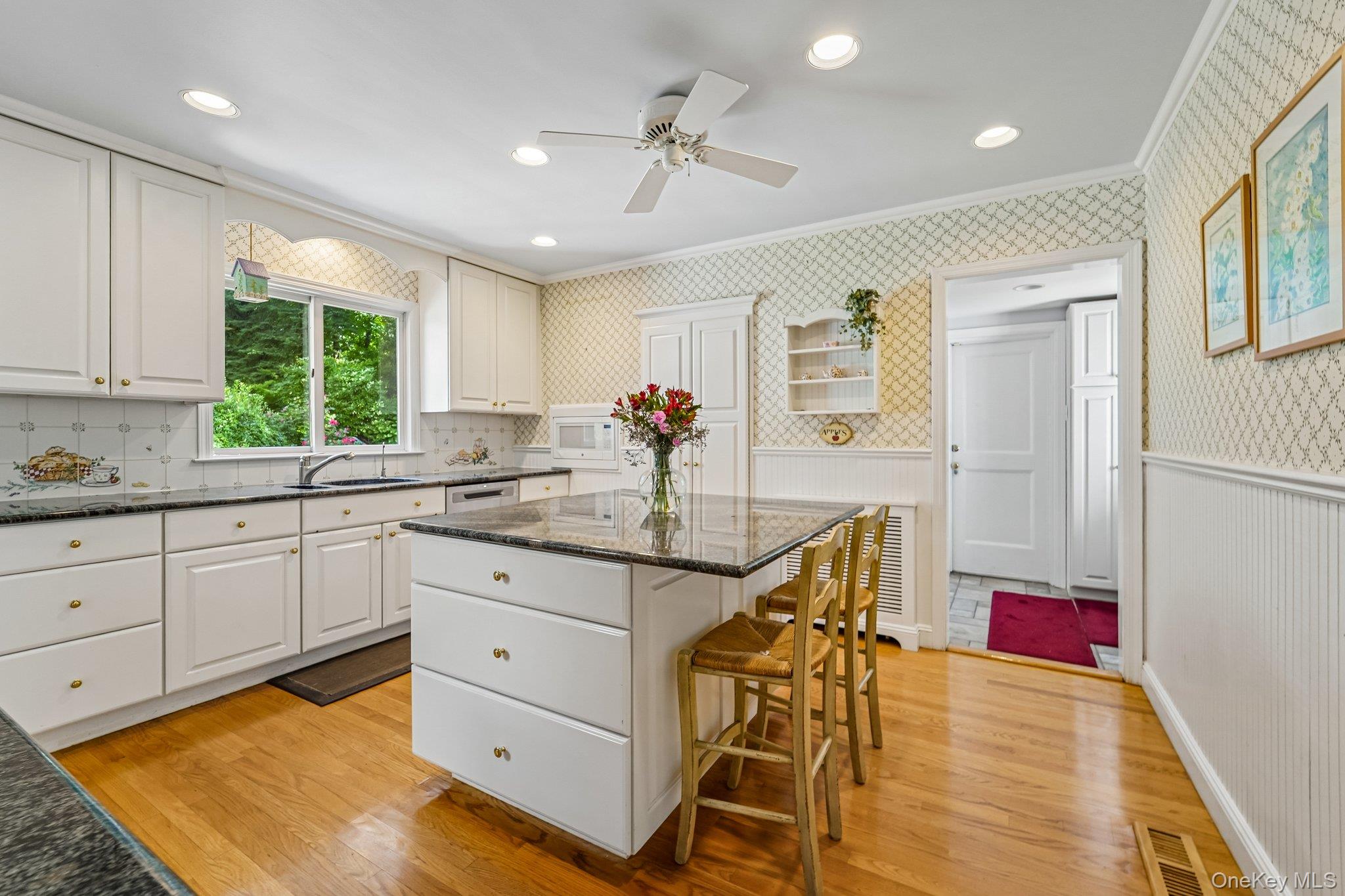 16 Edgewood Drive Property Photo 10