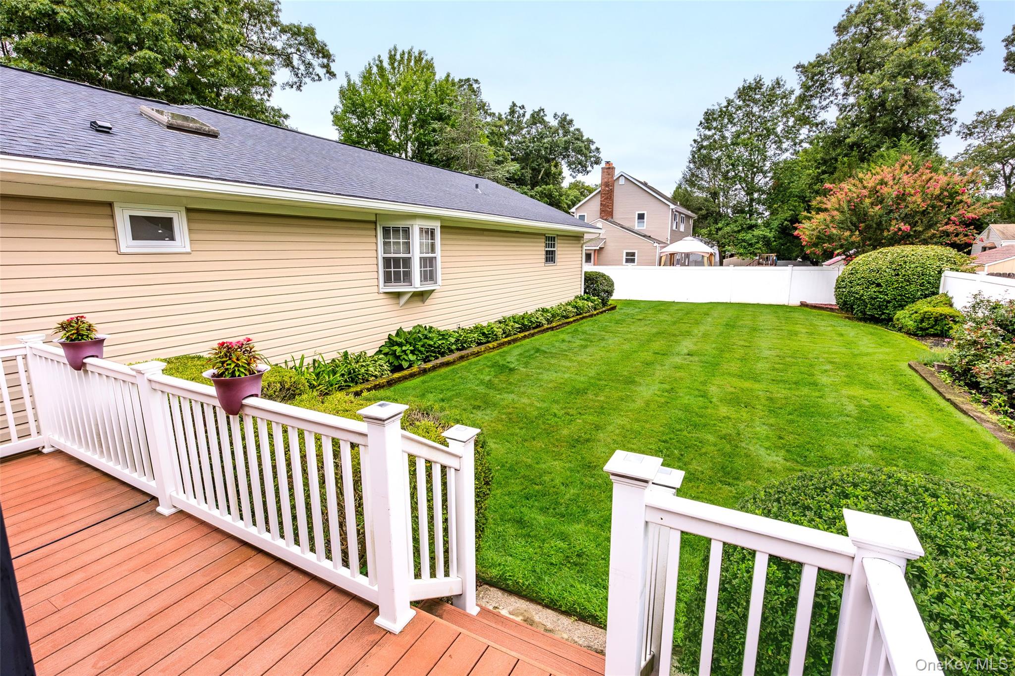 67 Broadway Property Photo 8