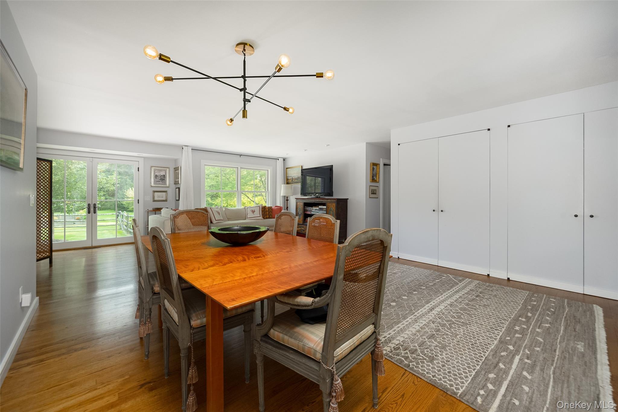 62 Frost Road Property Photo 6