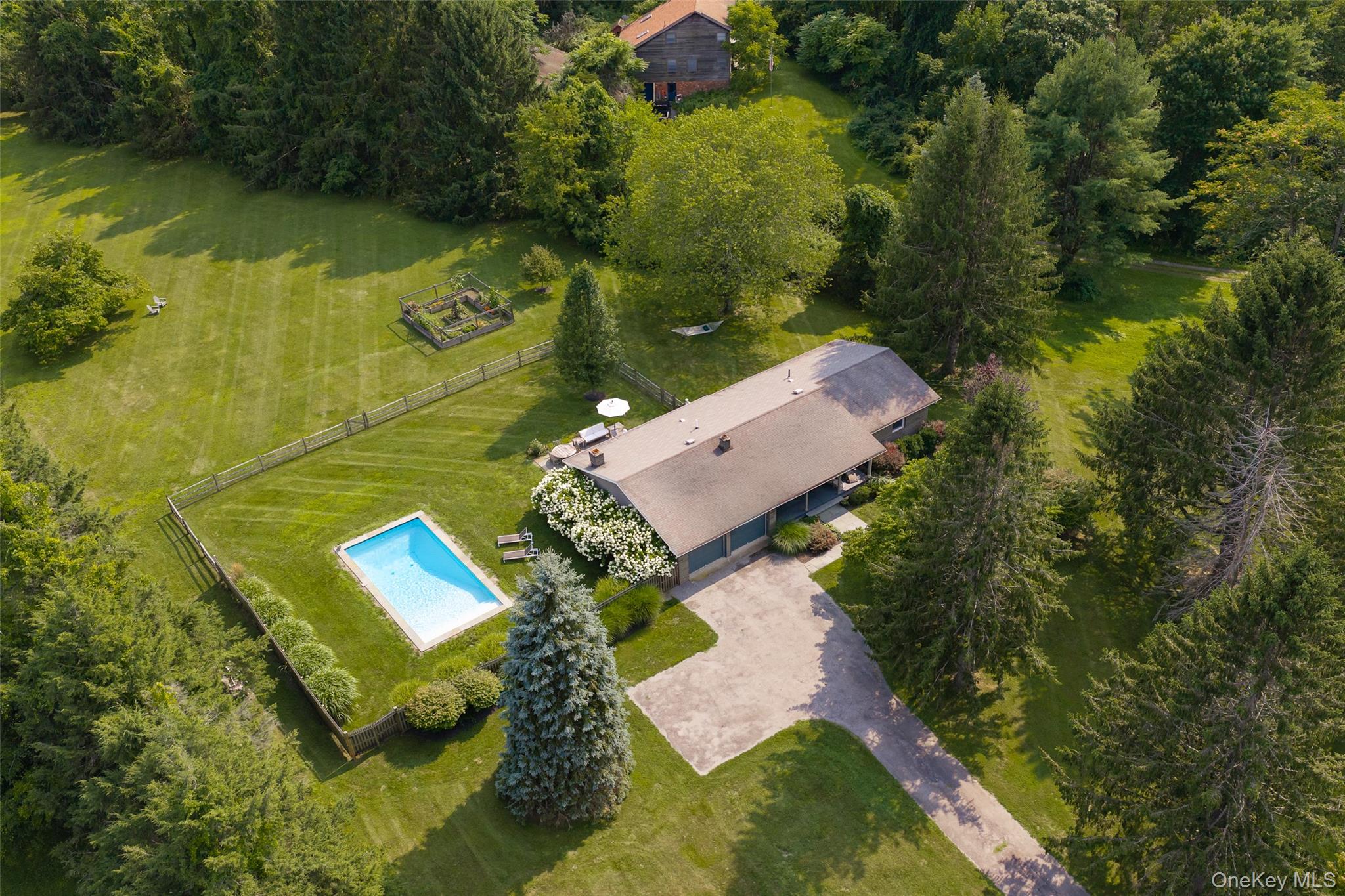 62 Frost Road Property Photo 30