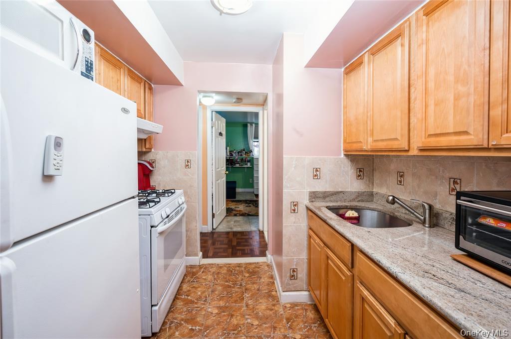 782 E 179th Street Property Photo 1