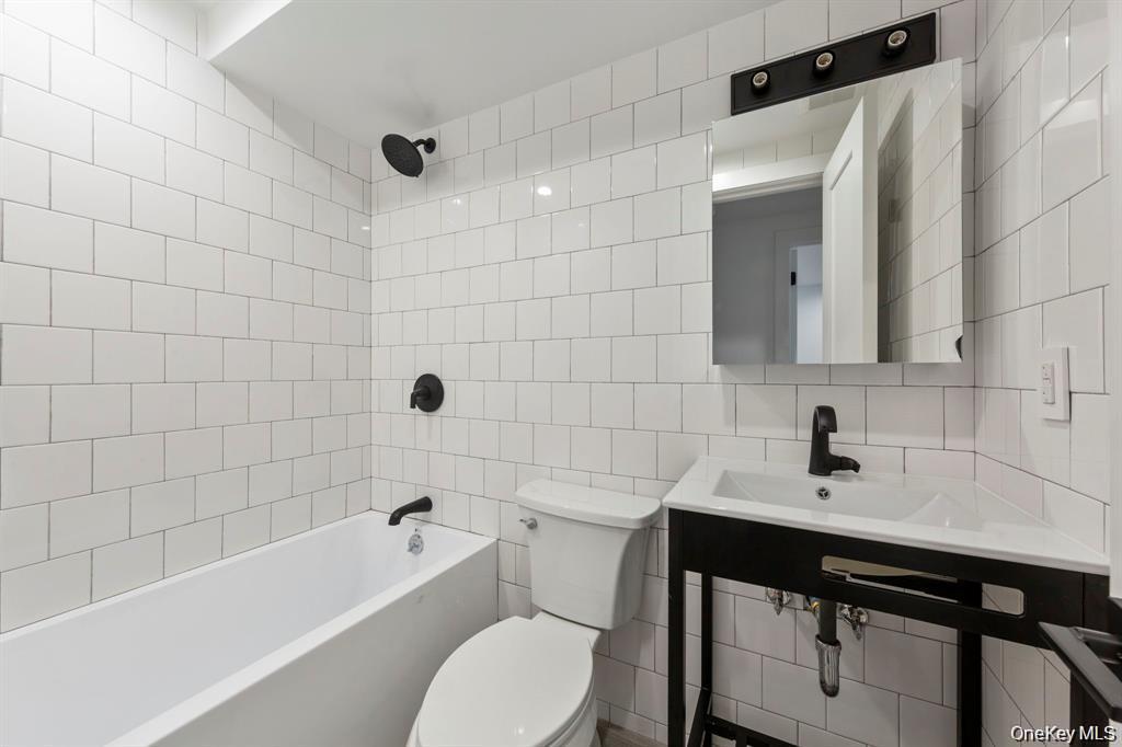 405 Irving Avenue Property Photo 42