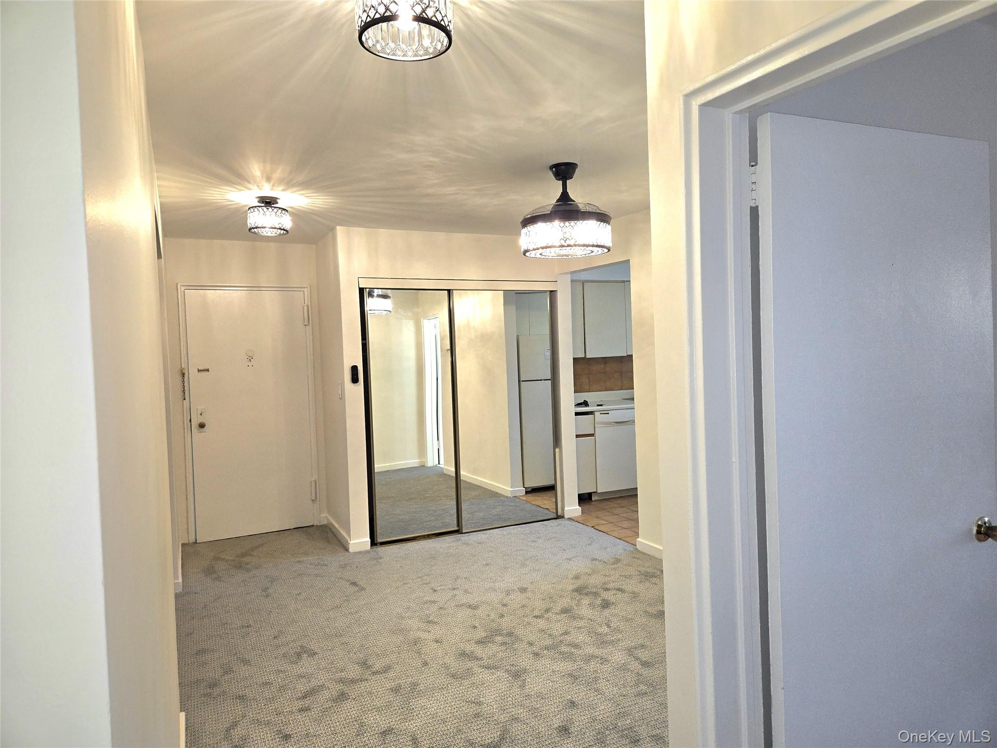 79 N Broadway D2 Property Photo 6