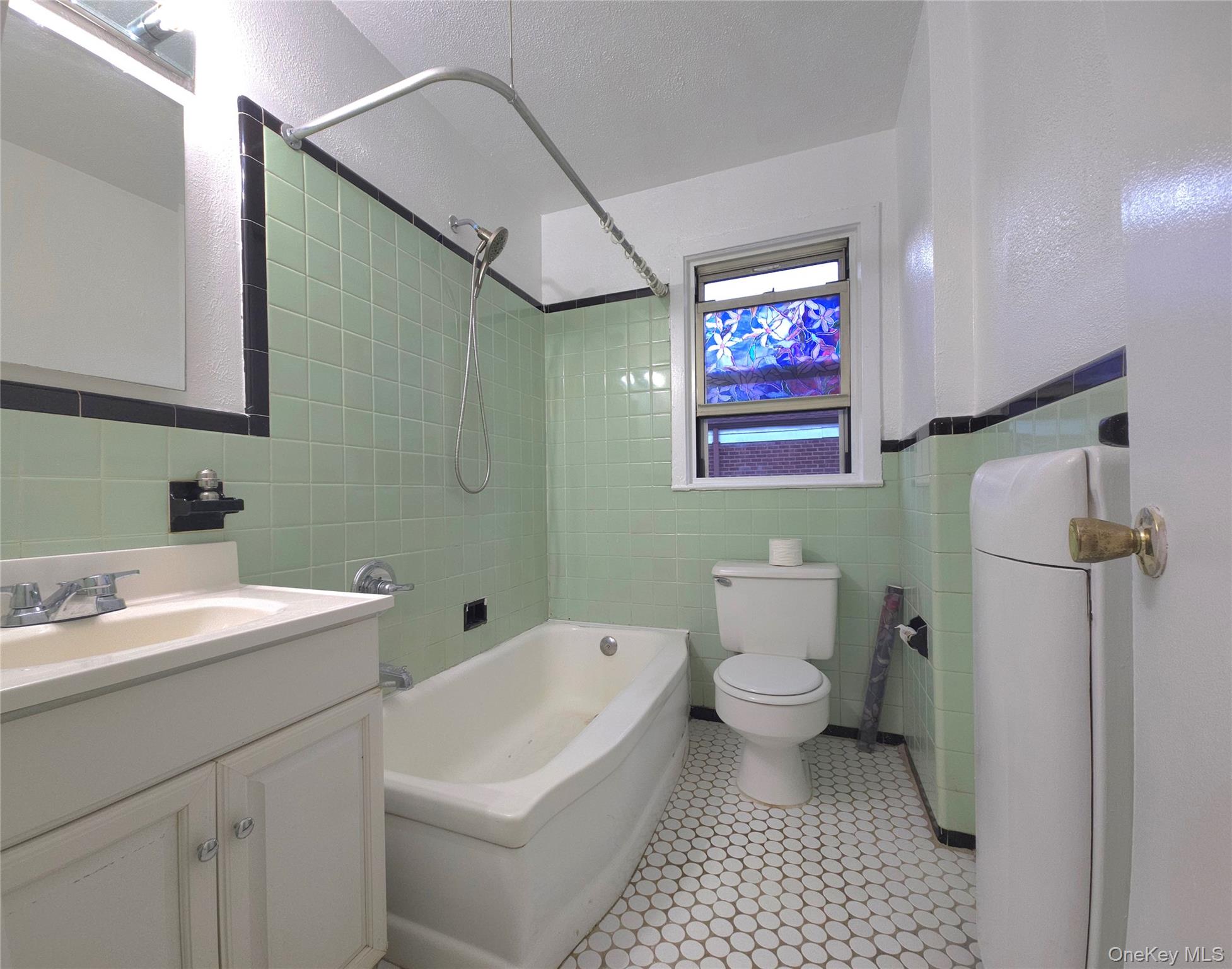 79 N Broadway D2 Property Photo 9