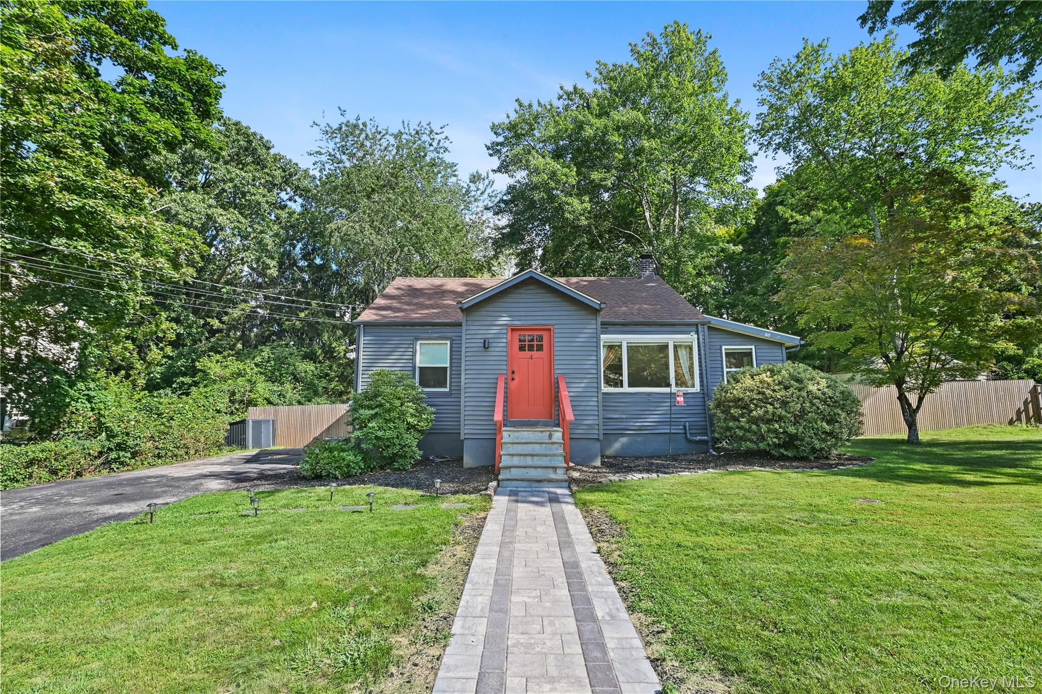 4 Windsor Road Property Photo 1