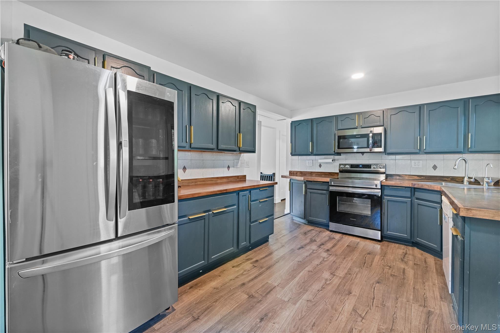 4 Windsor Road Property Photo 11