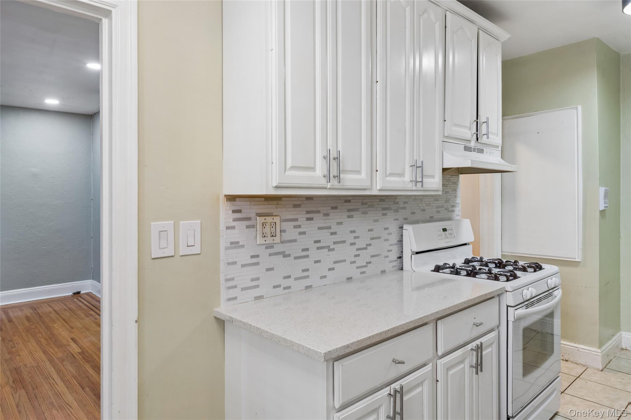 475 Bronx River Road 3f Property Photo 12