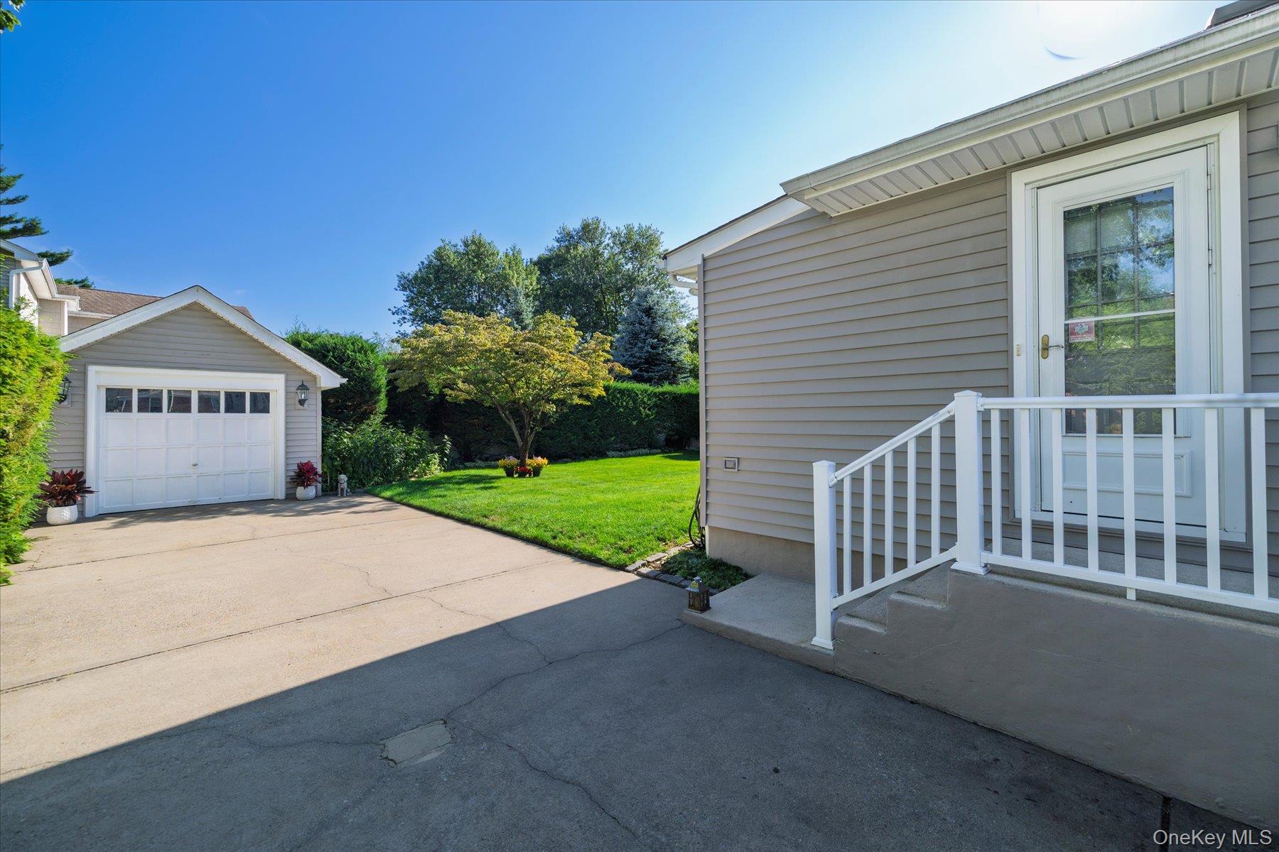 579 Dacosta Avenue Property Photo 19