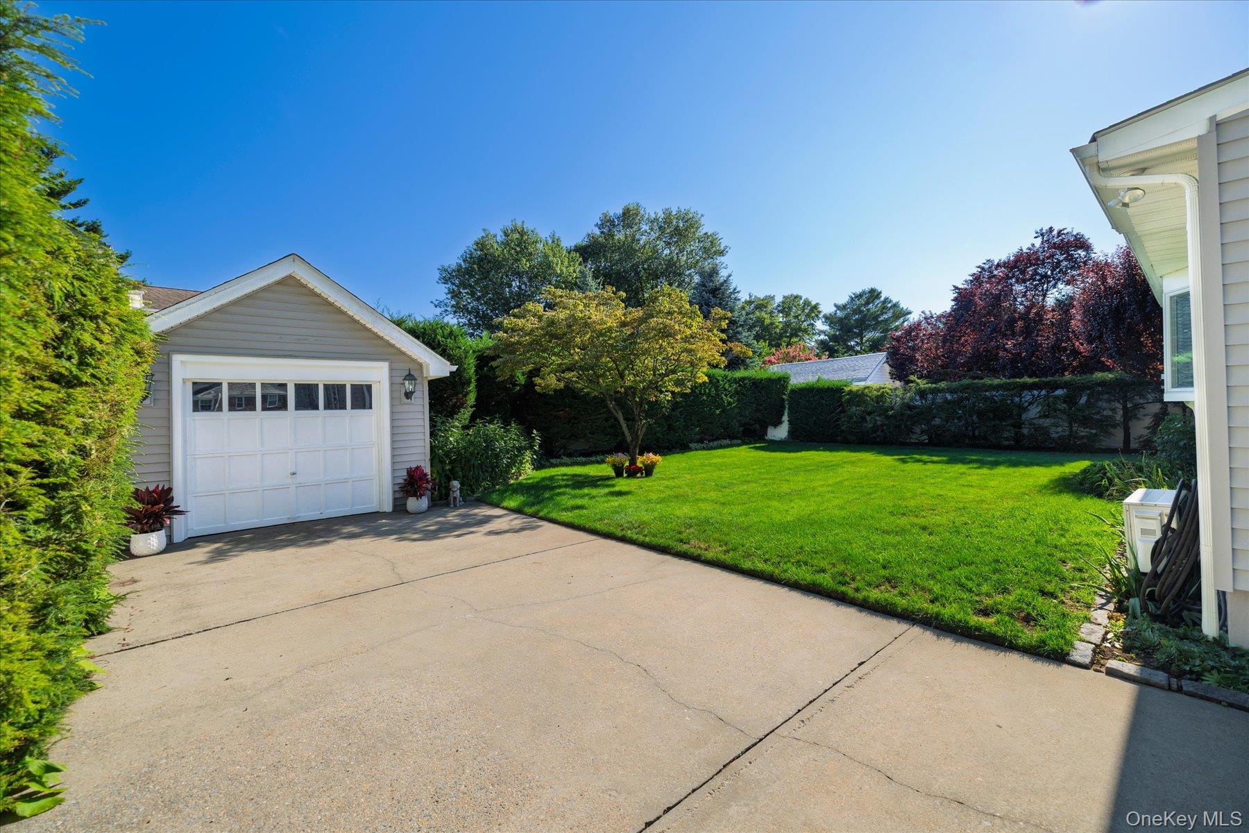 579 Dacosta Avenue Property Photo 20