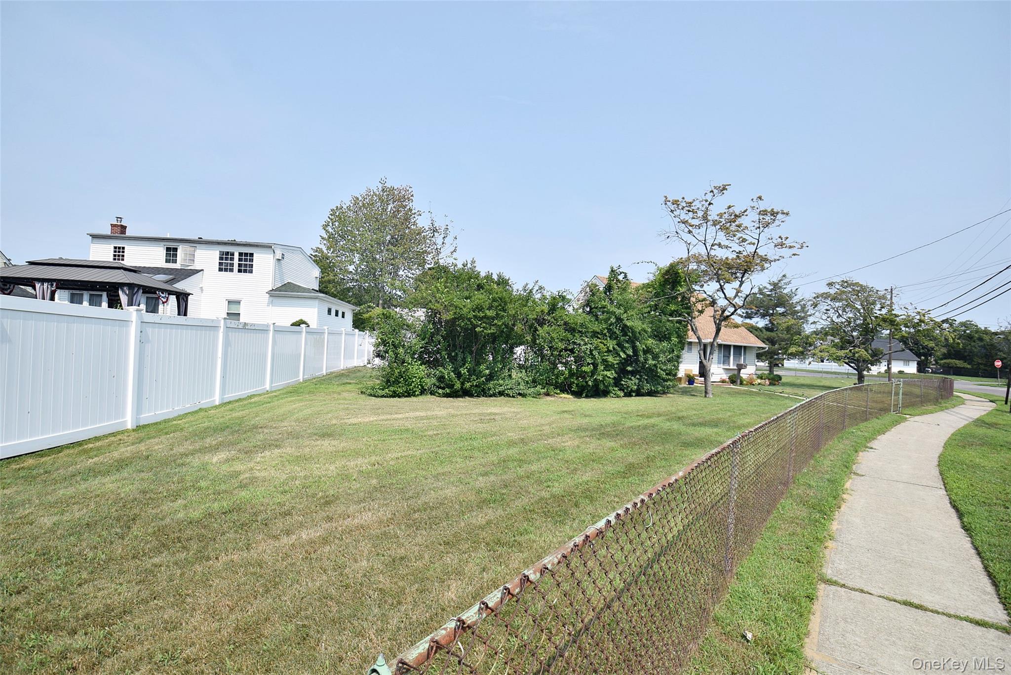 101 Phyllis Drive Property Photo 2