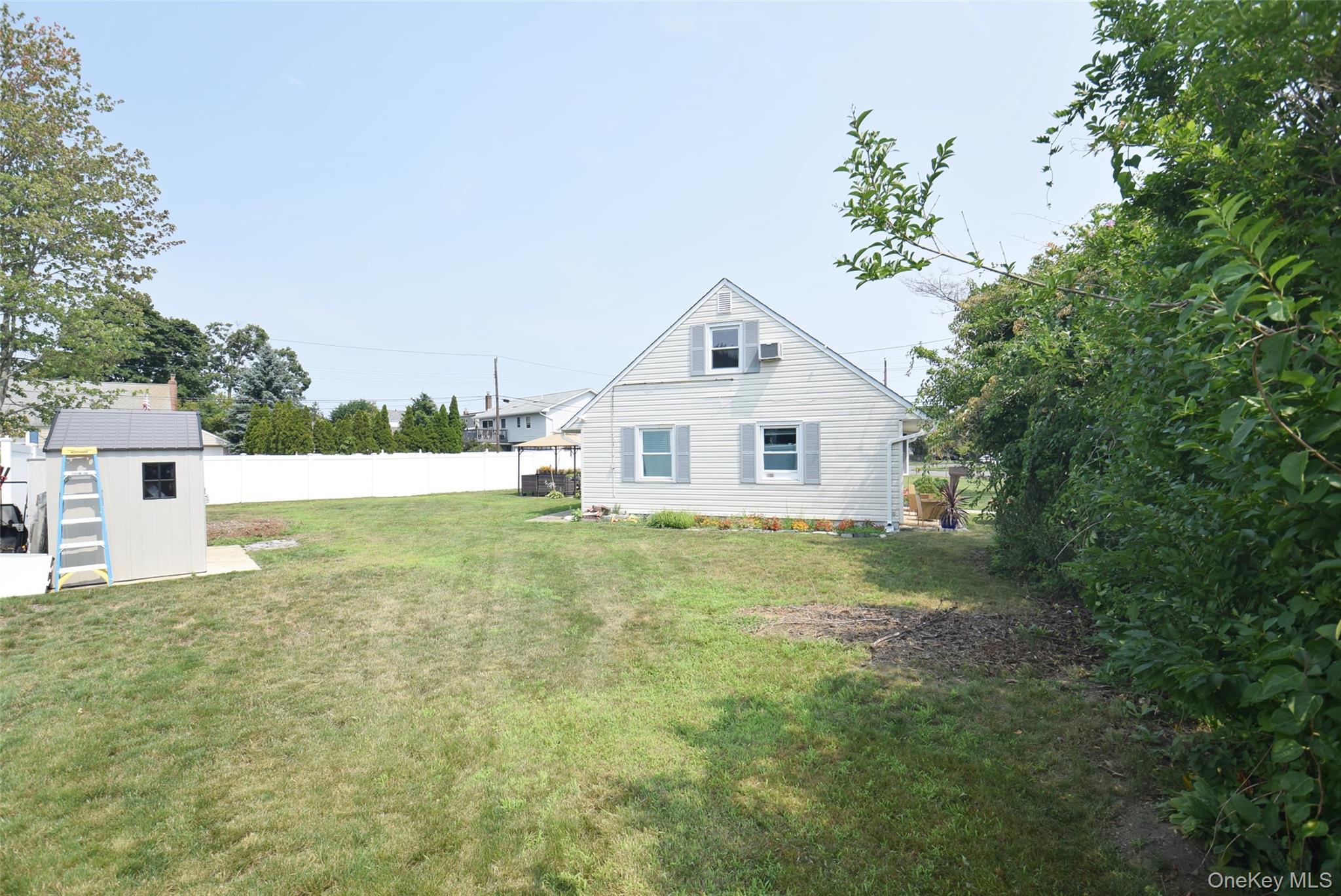 101 Phyllis Drive Property Photo 4