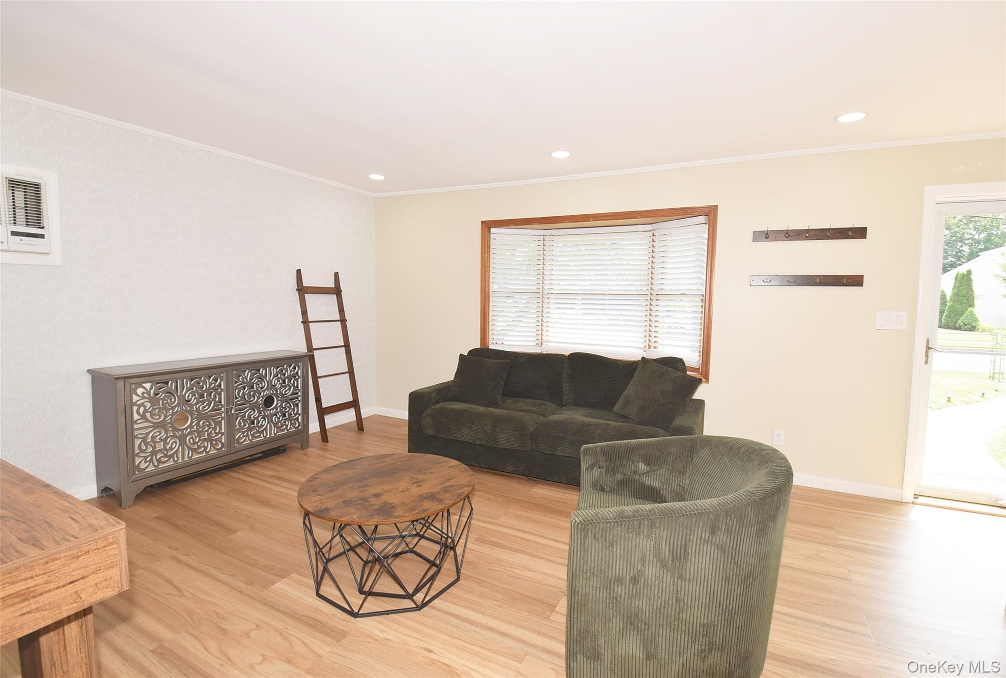 101 Phyllis Drive Property Photo 10