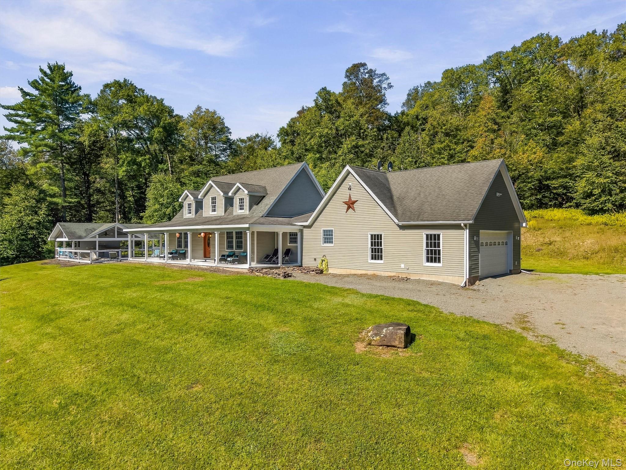 705 Swamp Pond Rd Property Photo 4