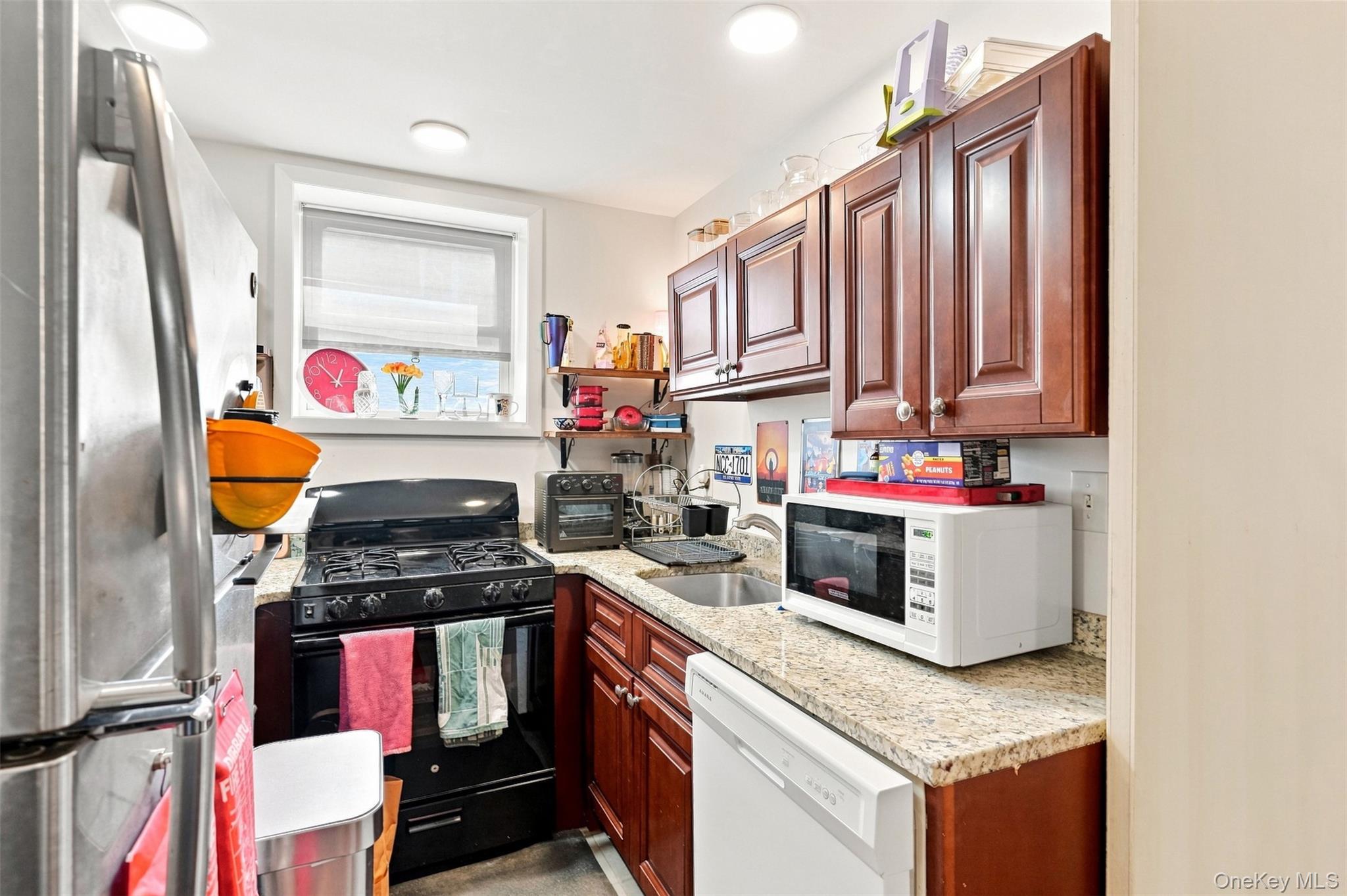 33 Hone Street Property Photo 31