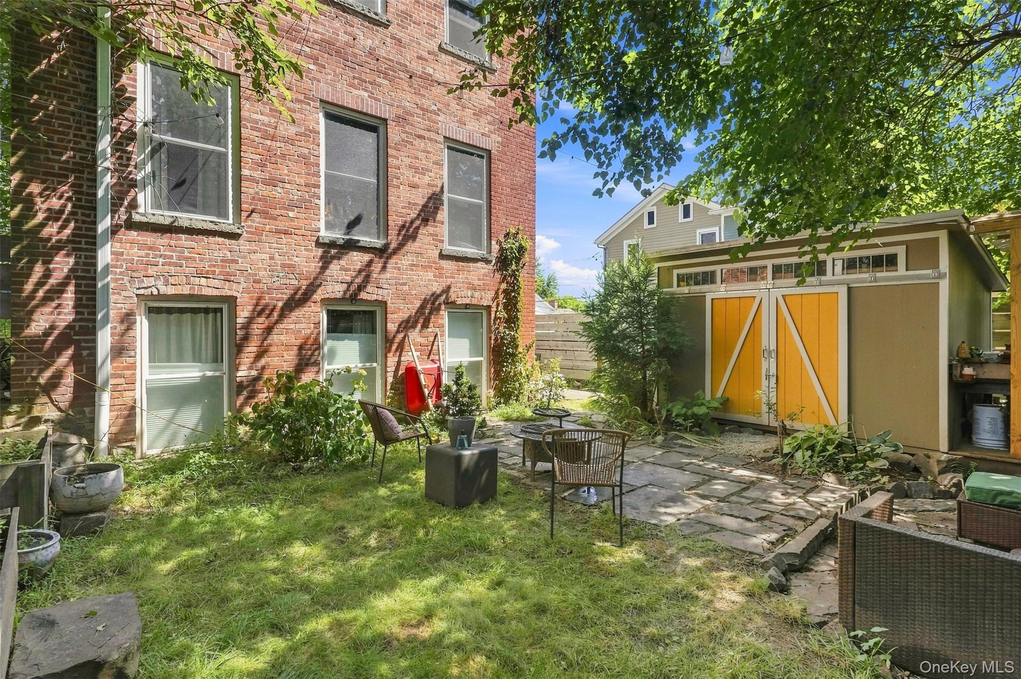 33 Hone Street Property Photo 39