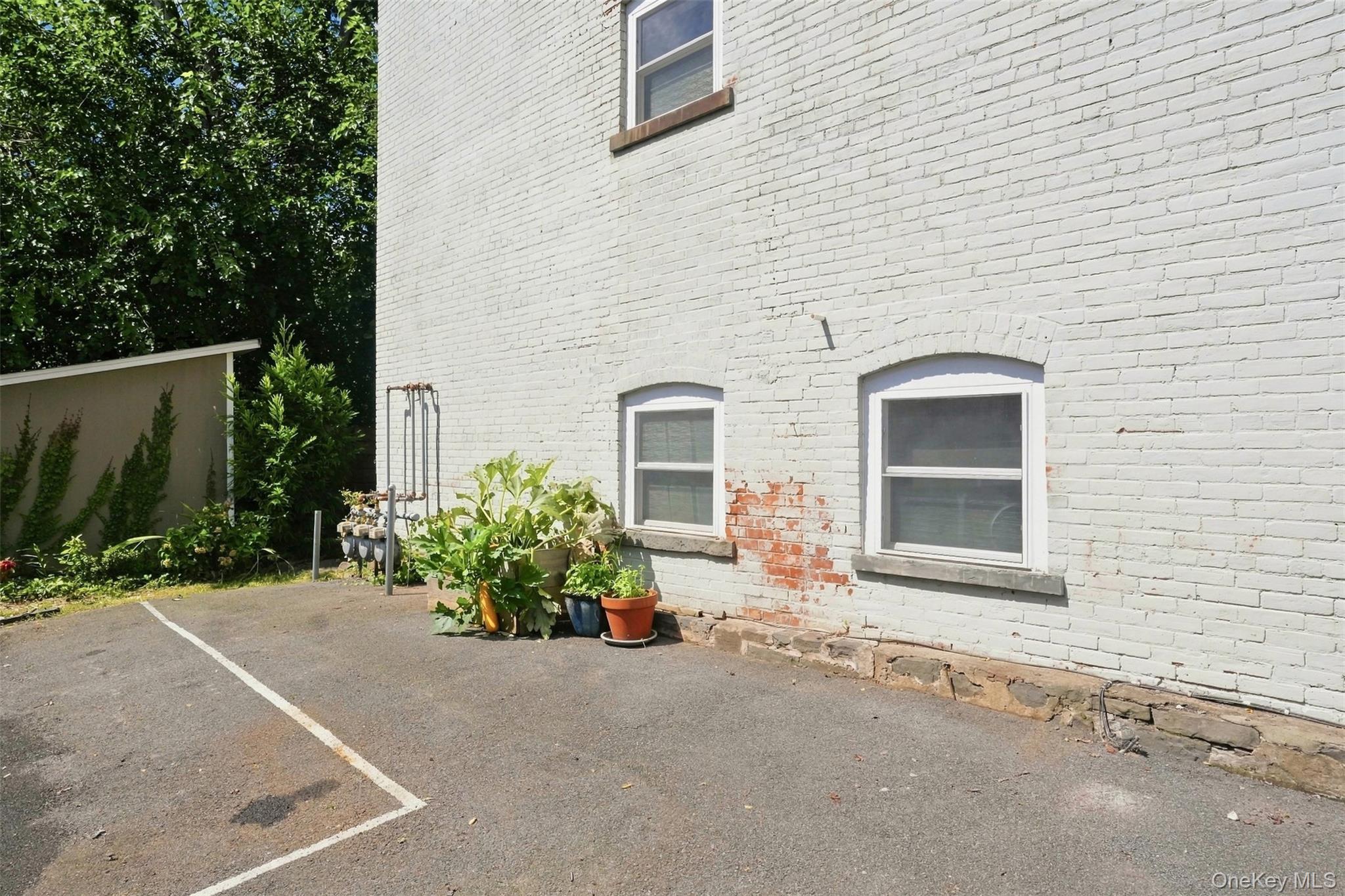 33 Hone Street Property Photo 40