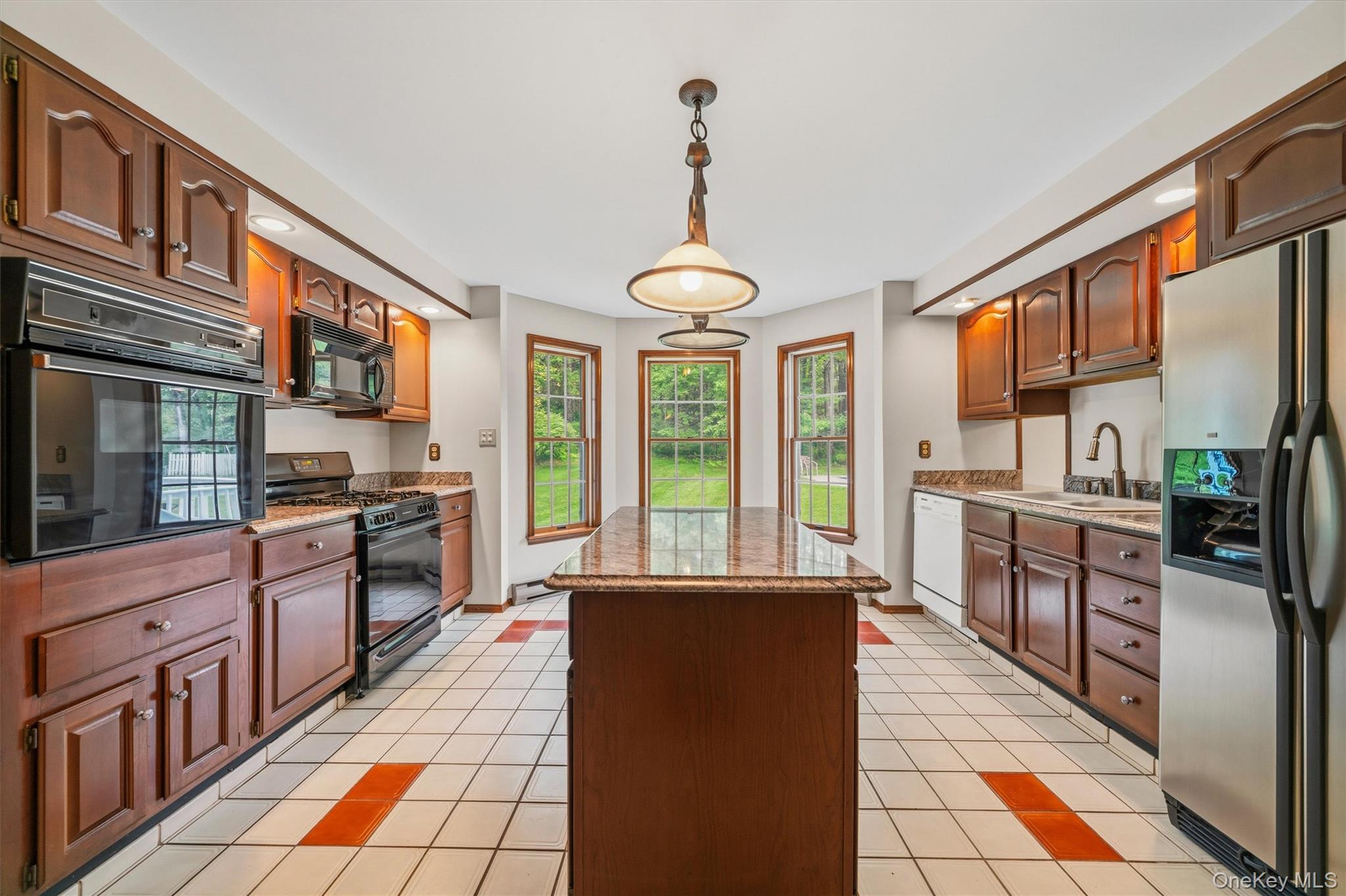 9 3rd Street Property Photo 5
